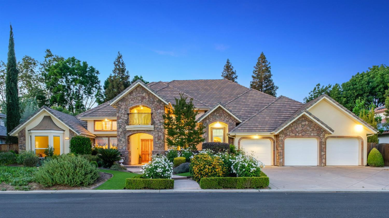 3386 E Via Monte Verdi Ave, Clovis, CA 93619