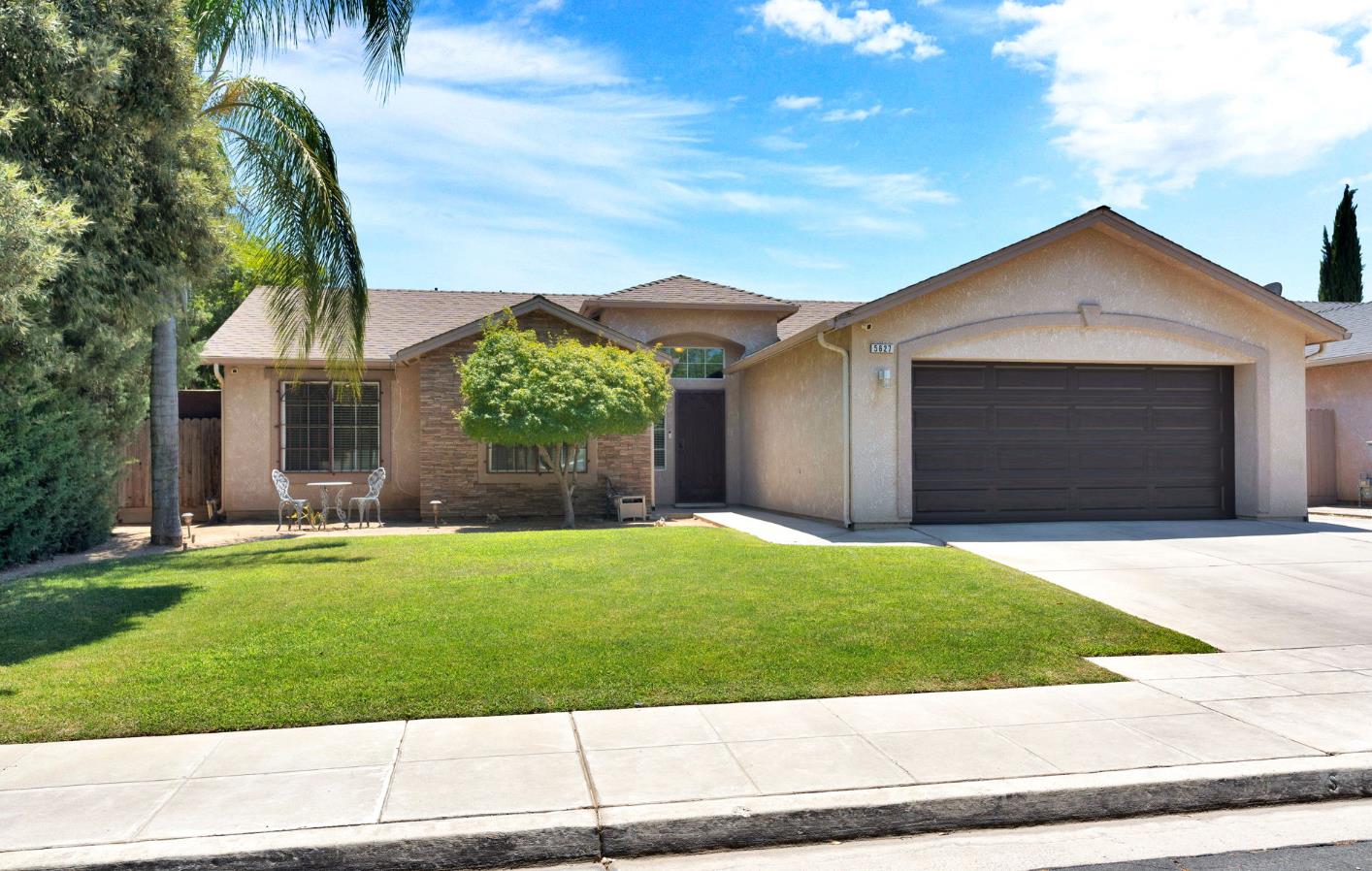 5627 W Hedges, Fresno, CA 93722