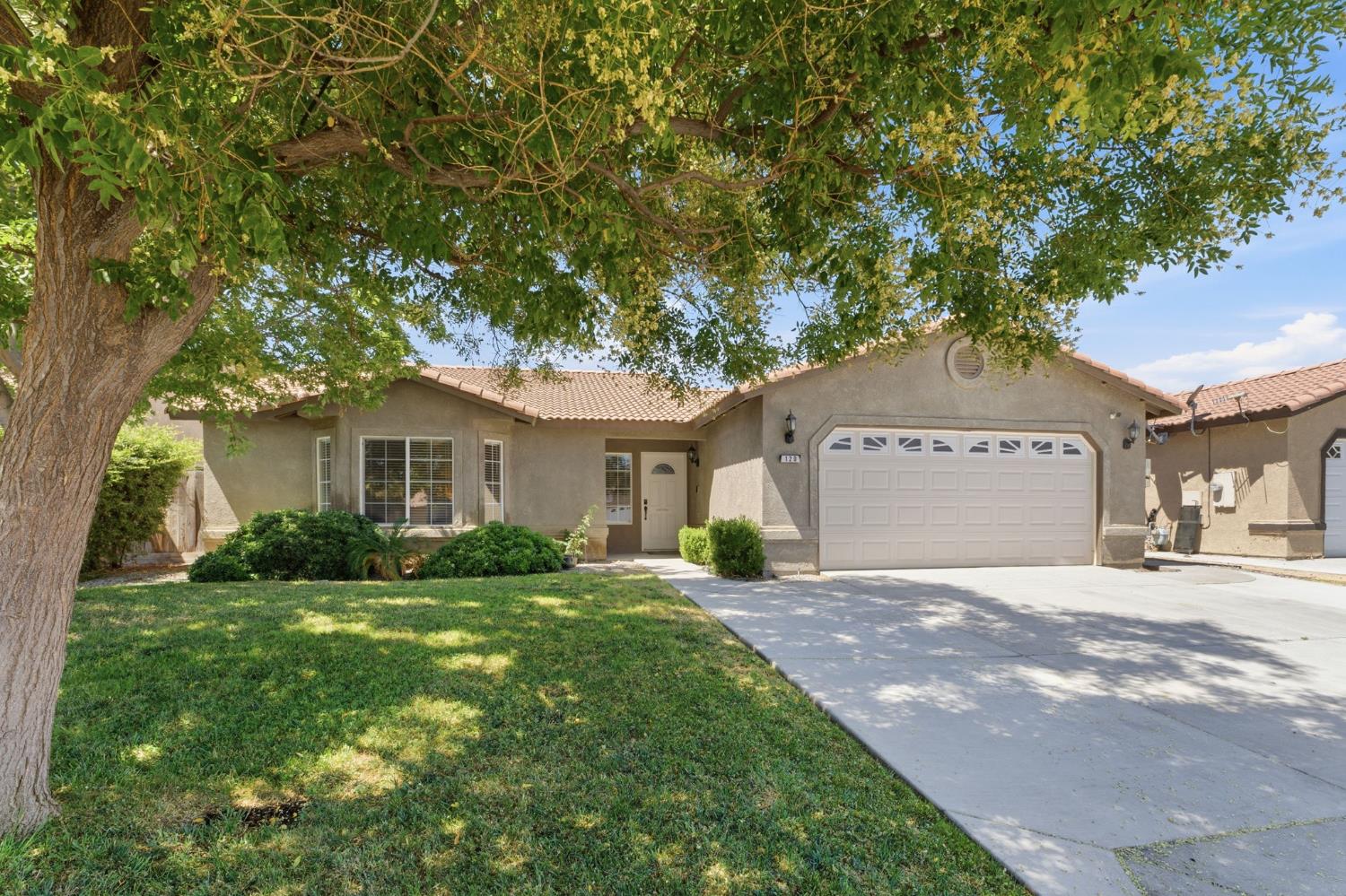 120 Arabian St, Coalinga, CA 93210