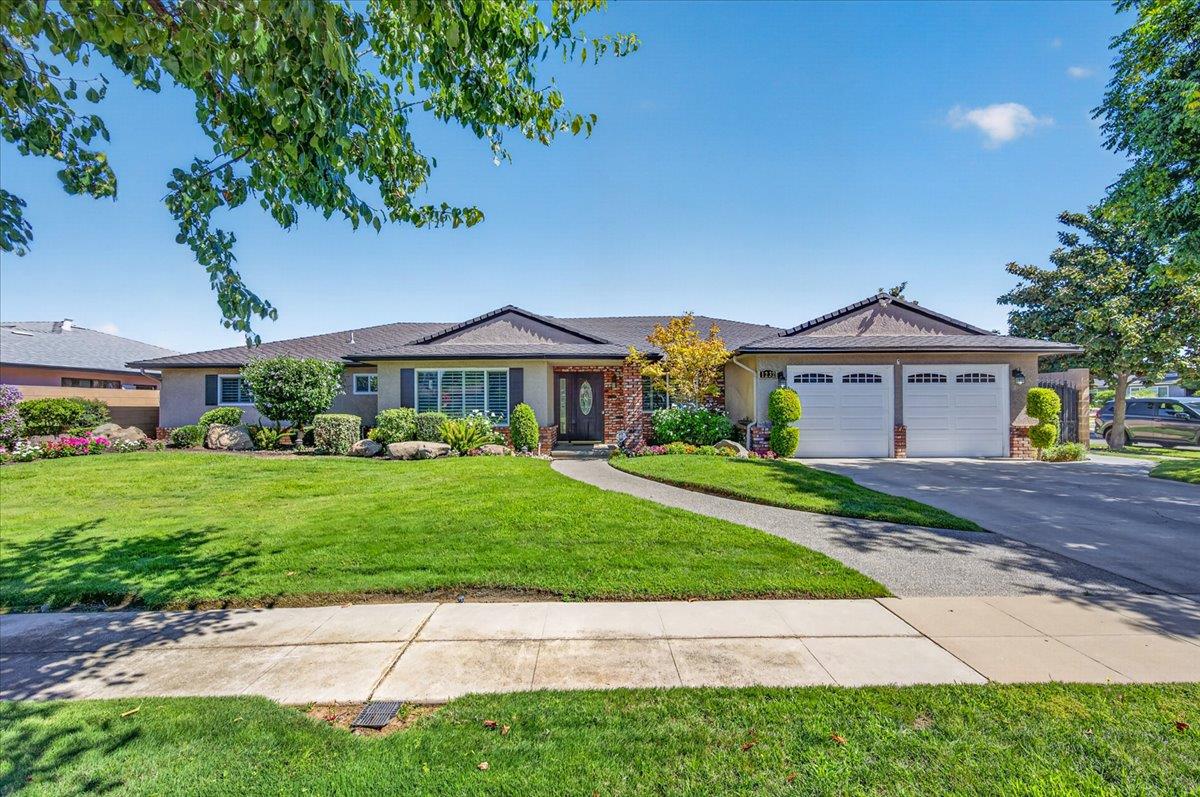 1232 W Magill Ave, Fresno, CA 93711