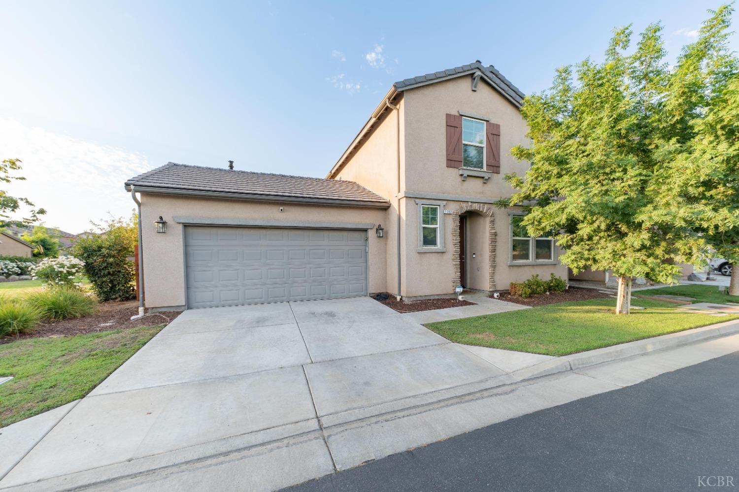 1792 Castoro Way, Hanford, CA 93230
