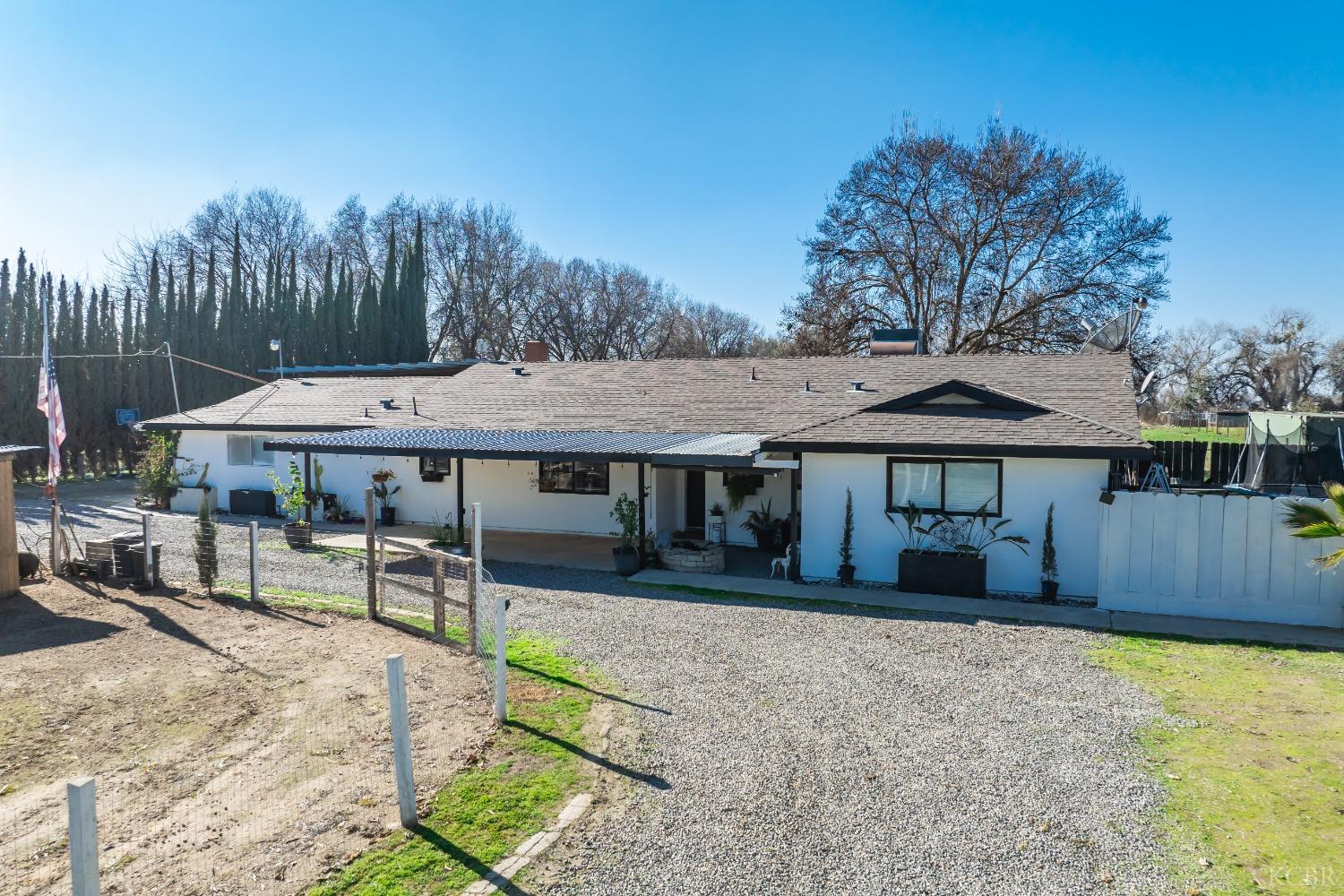 7664 20 1/2 Ave, Lemoore, CA 93245