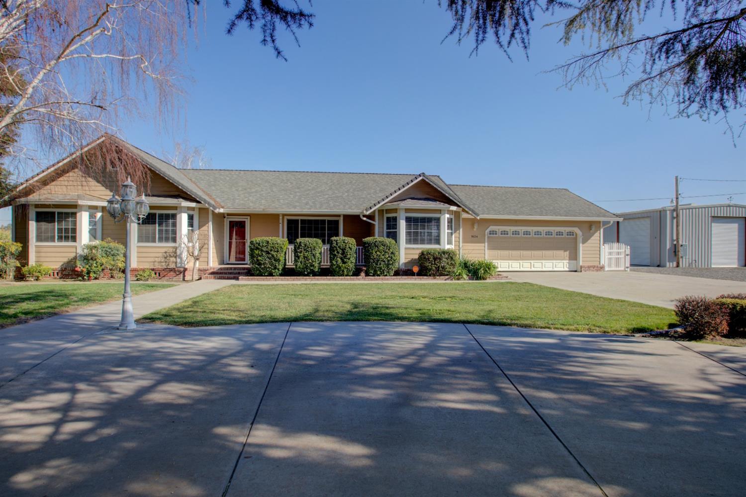 London Properties Turlock Real Estate 1624 Golf Rd