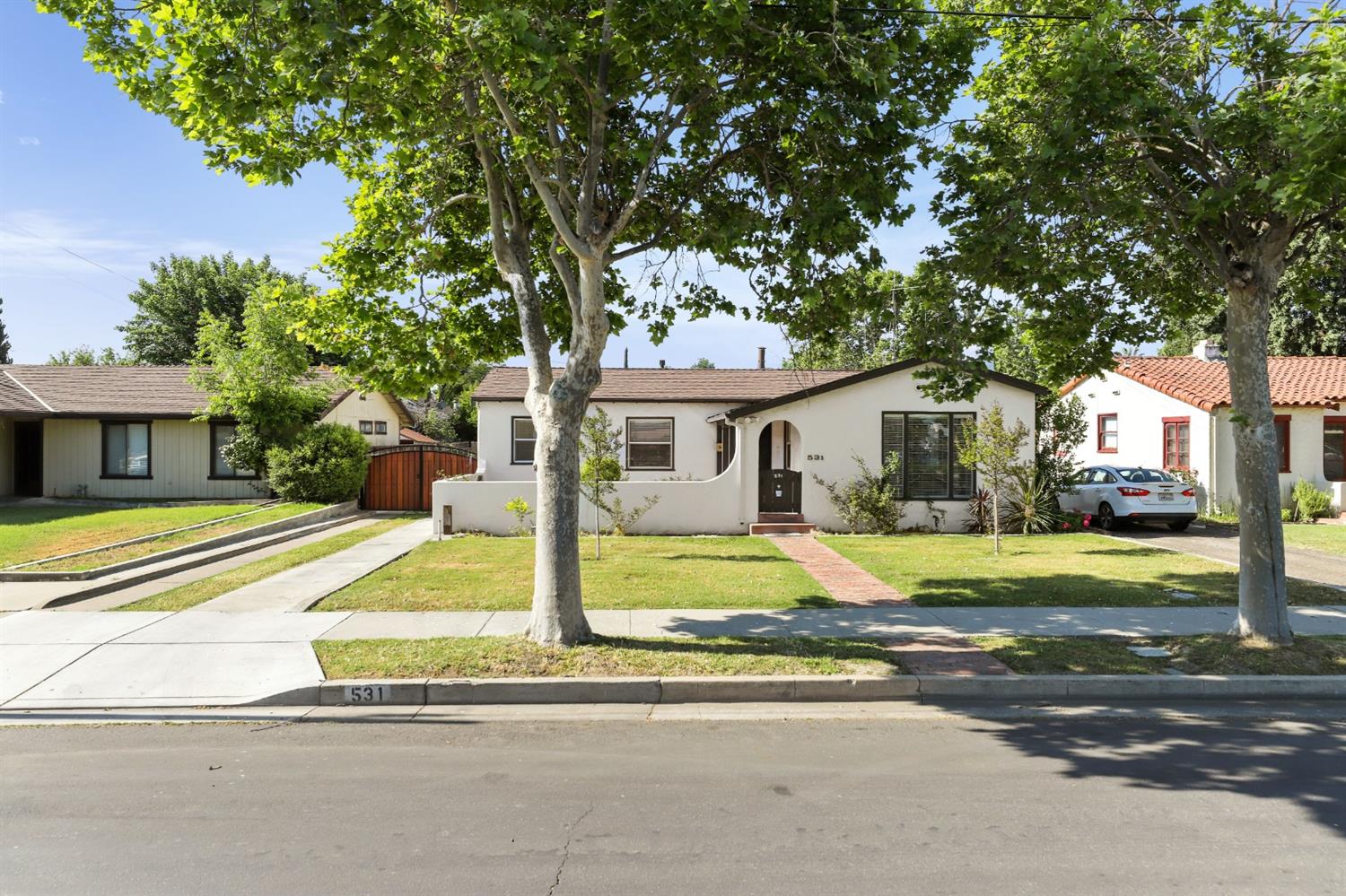 London Properties Los Banos Real Estate 531 Washington Ave
