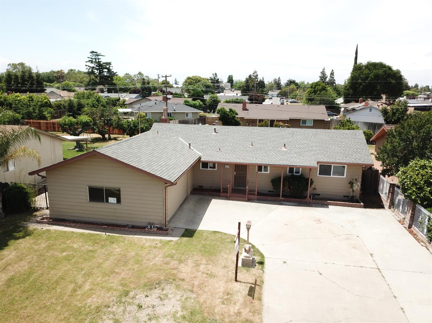 London Properties Escalon Real Estate 1401 Carolyn Ave
