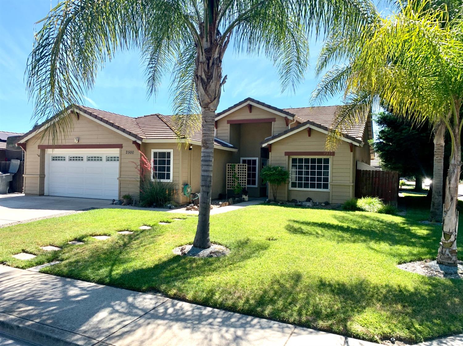 London Properties Riverbank Real Estate 2500 River Cove Dr