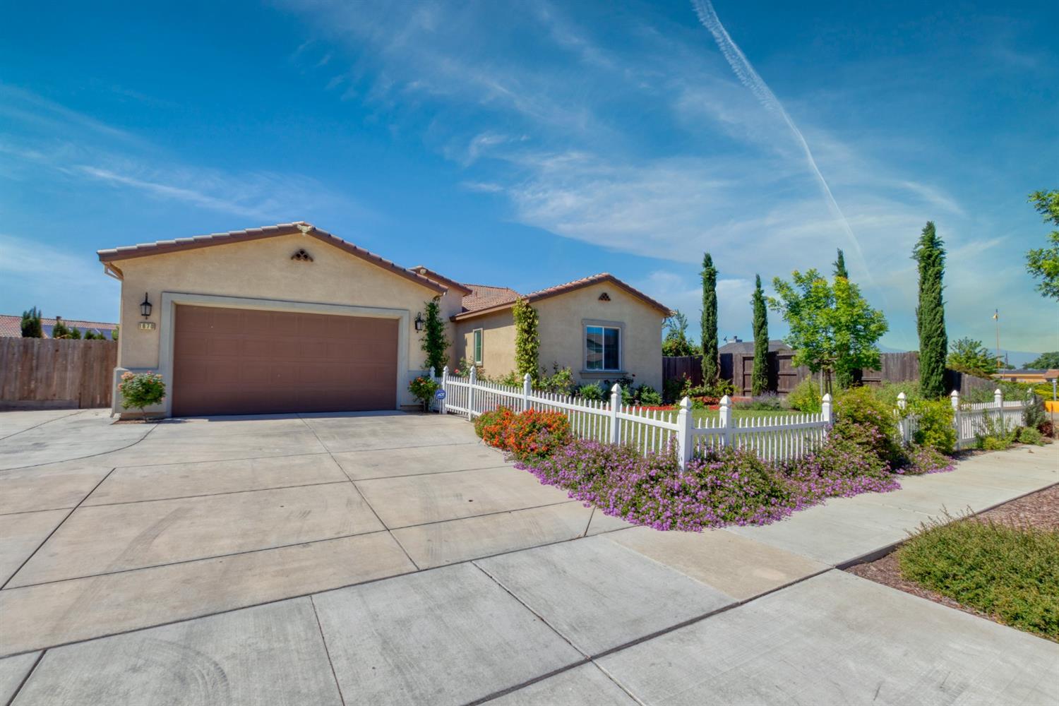 London Properties Manteca Real Estate 1870 W Woodward Ave