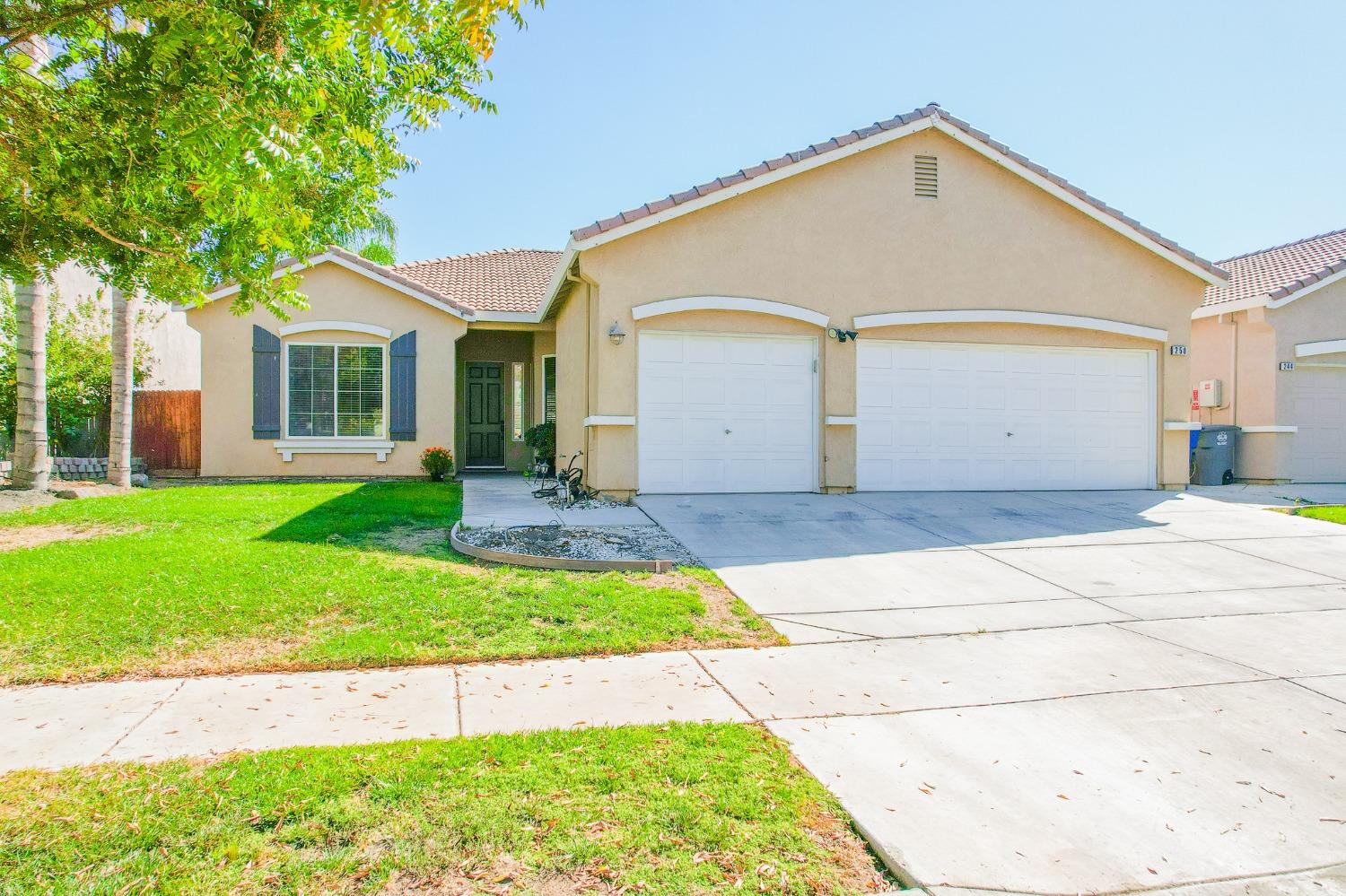 250 Murano St, Los Banos, CA 93635