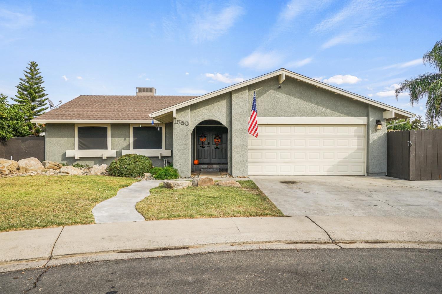 1550 W Deblyn Ct, Ceres, CA 95307