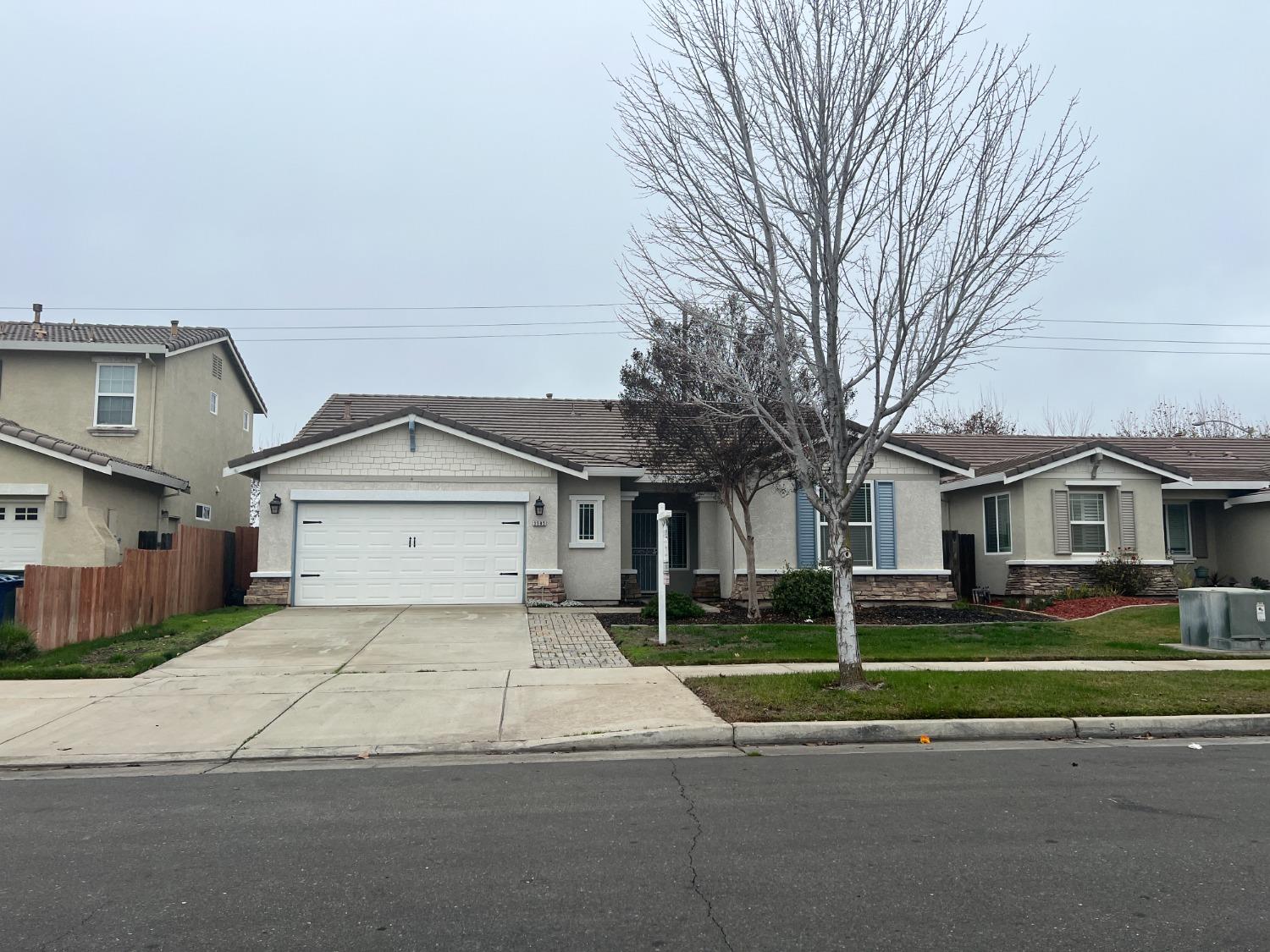 3585 Santiago Ave, Merced, CA 95348