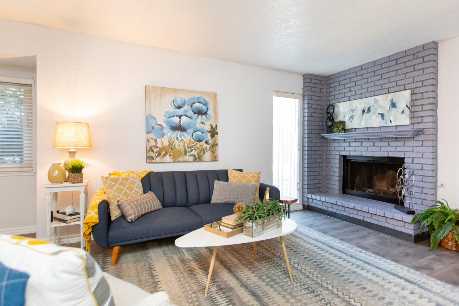 628 Sunnybrook Cir, Turlock, CA 95382