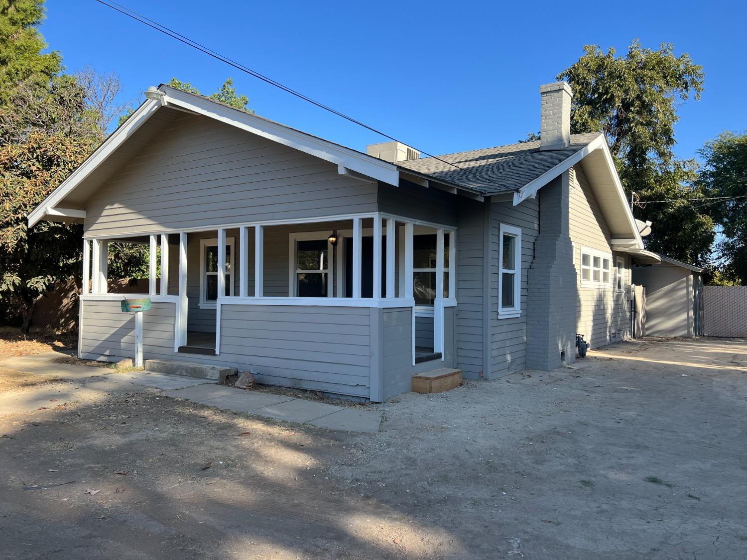 141 E 23rd St, Merced, CA 95340