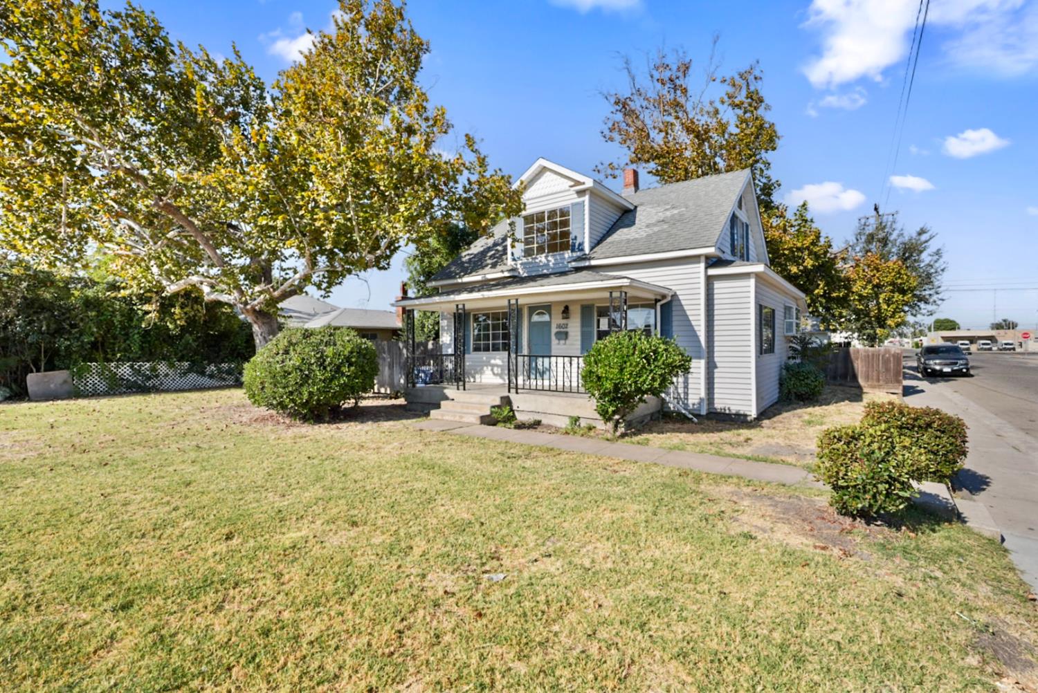 1602 E Lucerne Ave, Dos Palos, CA 93620