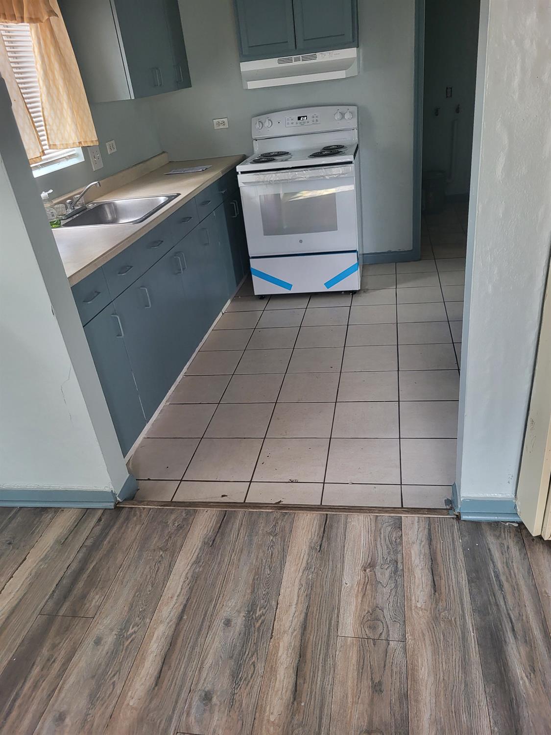 322 Poplar Ave, Manteca, CA 95336