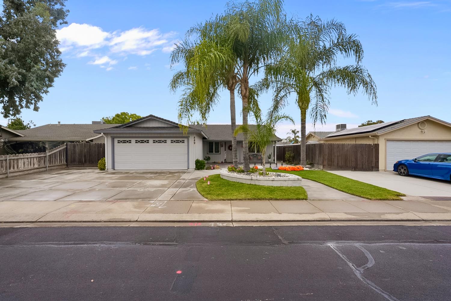 889 Magrath Ave, Manteca, CA 95337