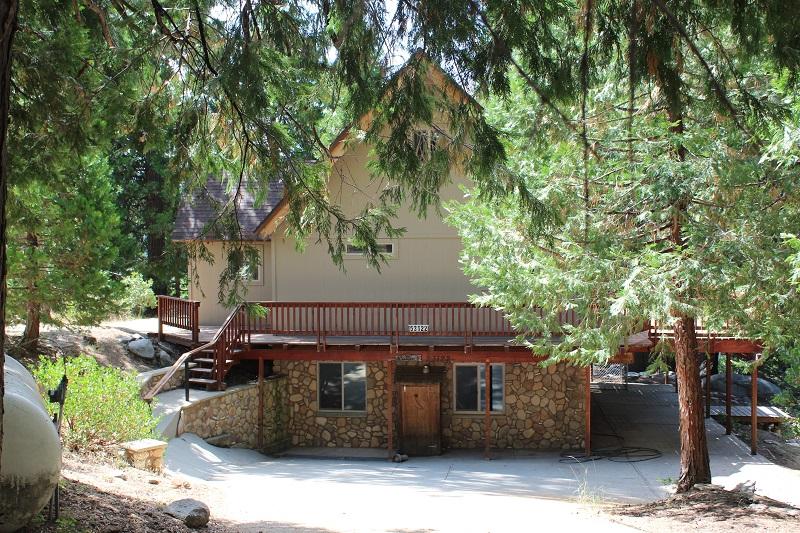 London Properties Alpine Village Real Estate 53122 Pine View Dr