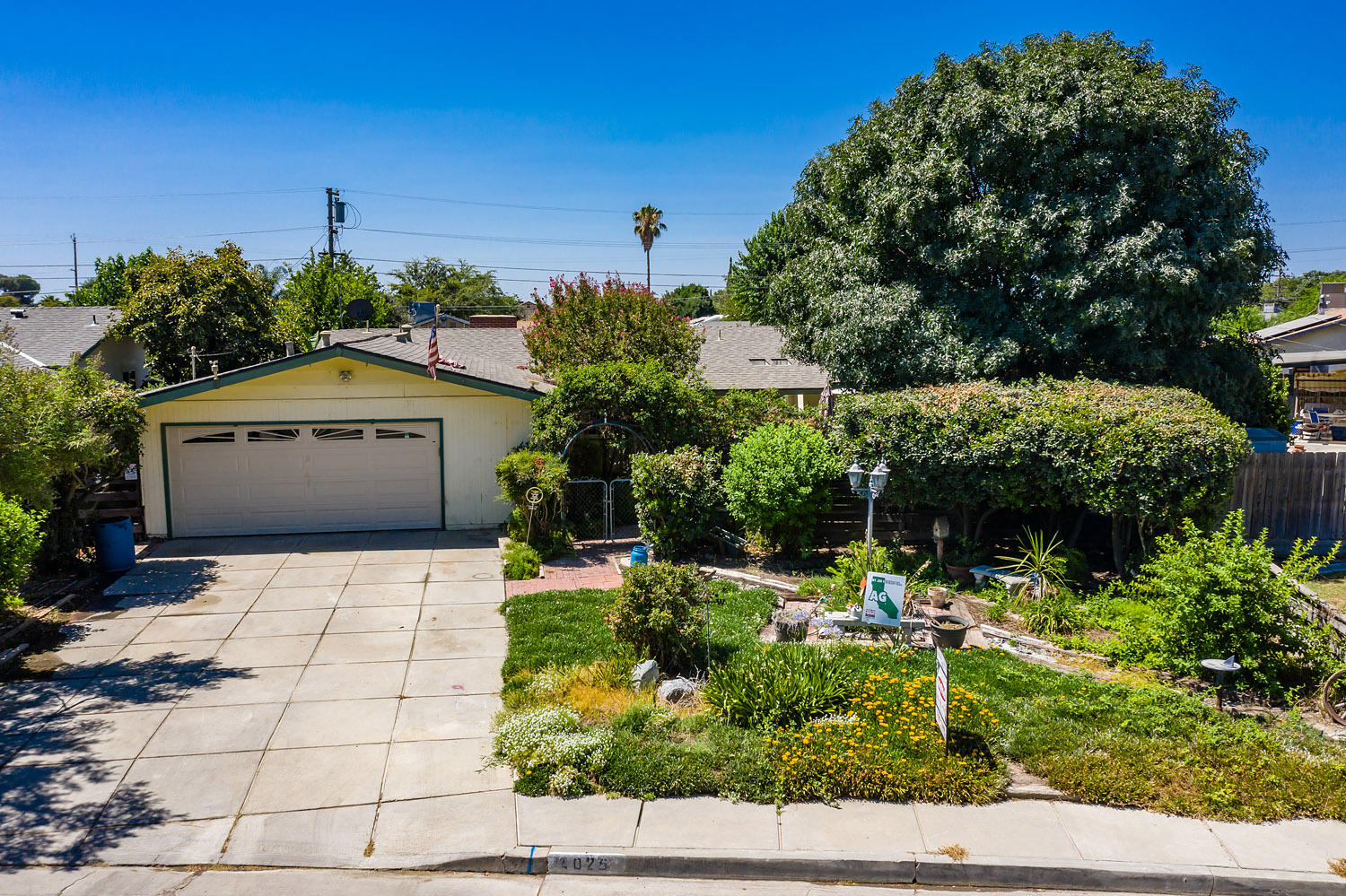 London Properties Corcoran Real Estate 2025 Philip Ave