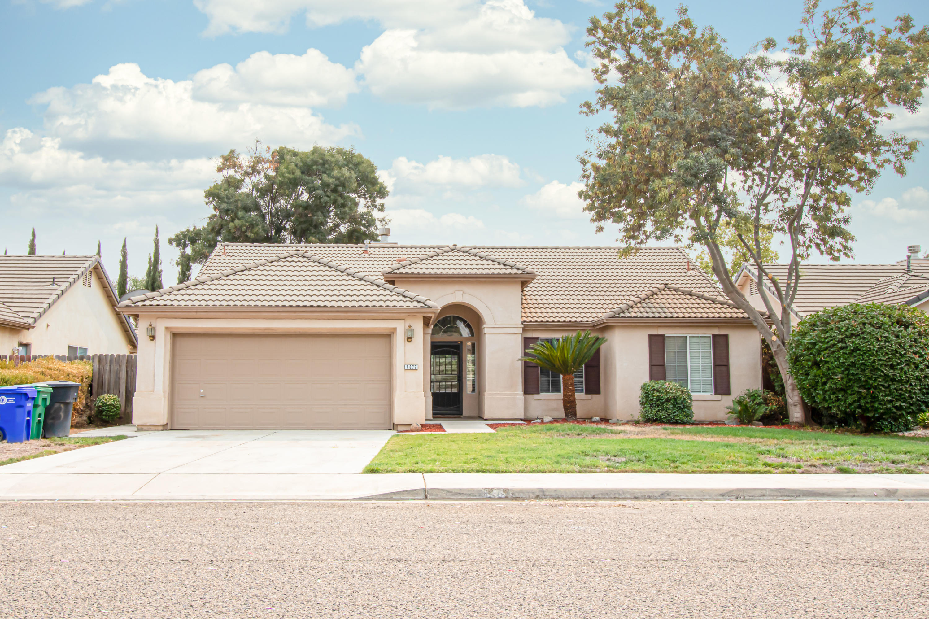 London Properties Porterville Real Estate 1877 W Nancy Ave