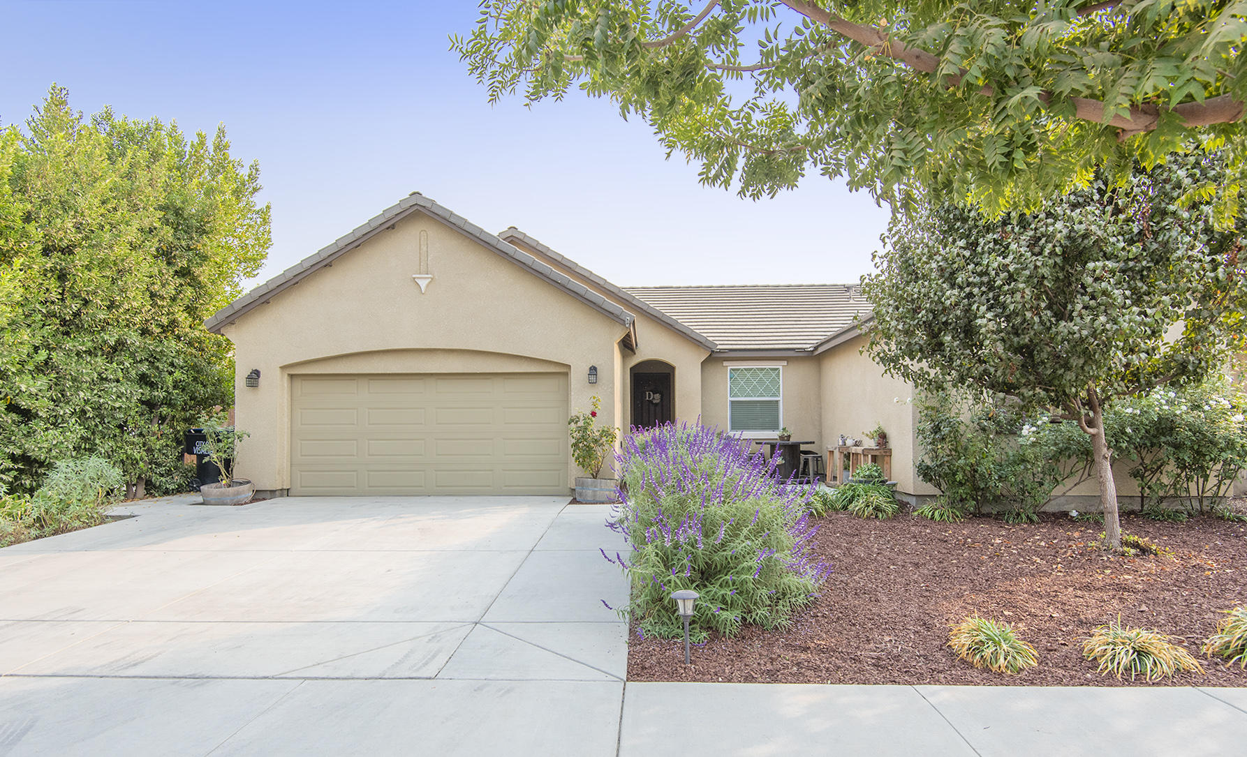 London Properties Visalia Real Estate 6611 W Perez Ave