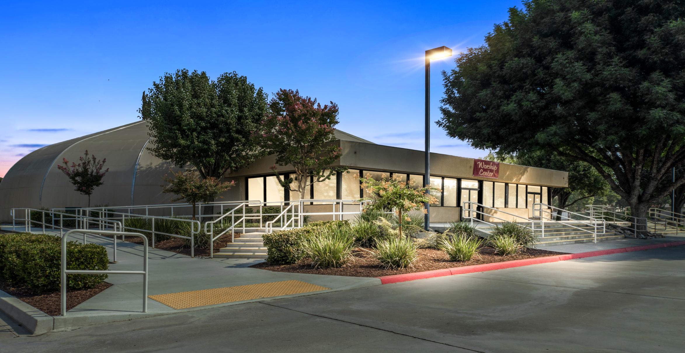 London Properties Visalia Real Estate 424 N Lovers Ln