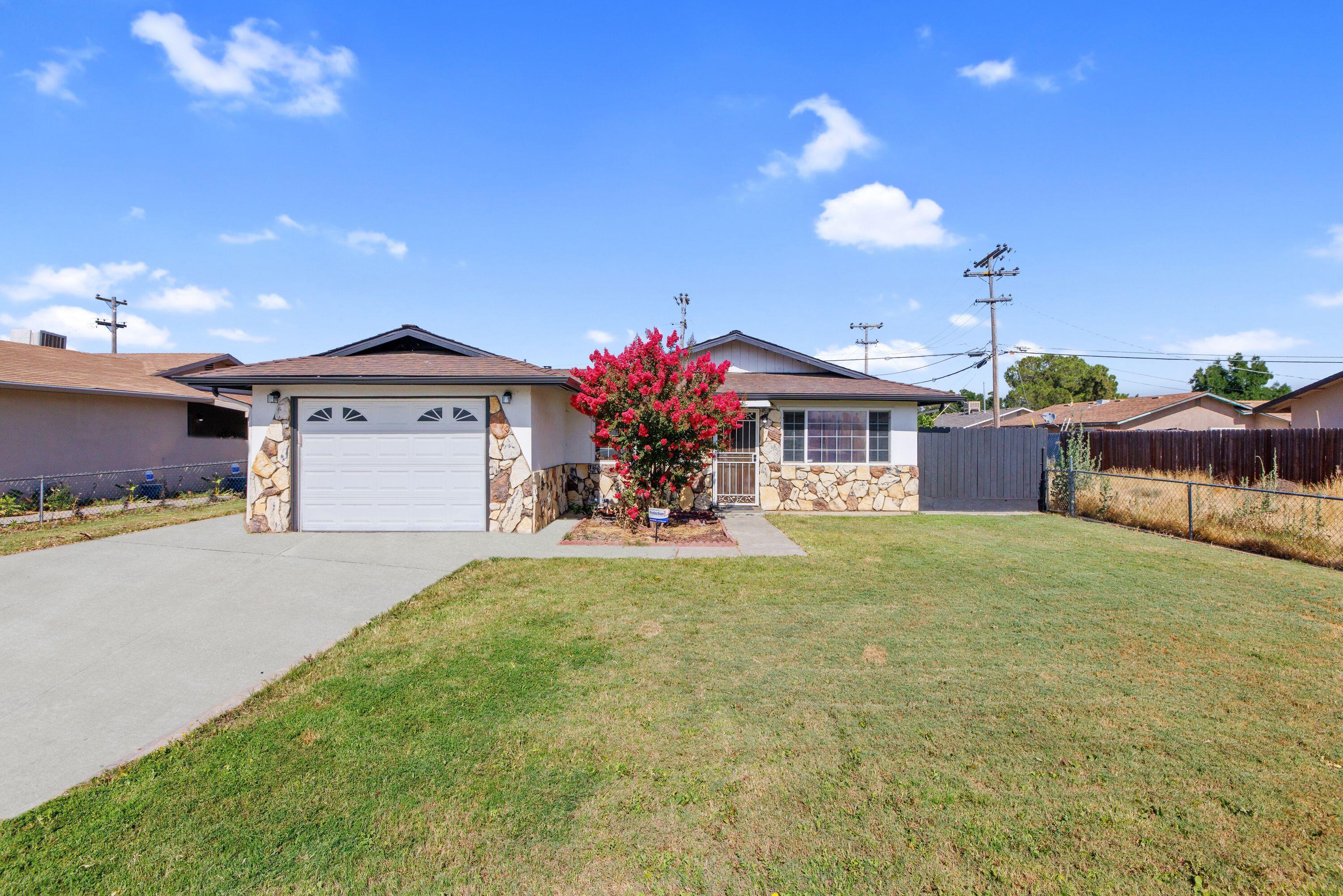 London Properties Lemoore Real Estate 12842 Belle Haven Dr