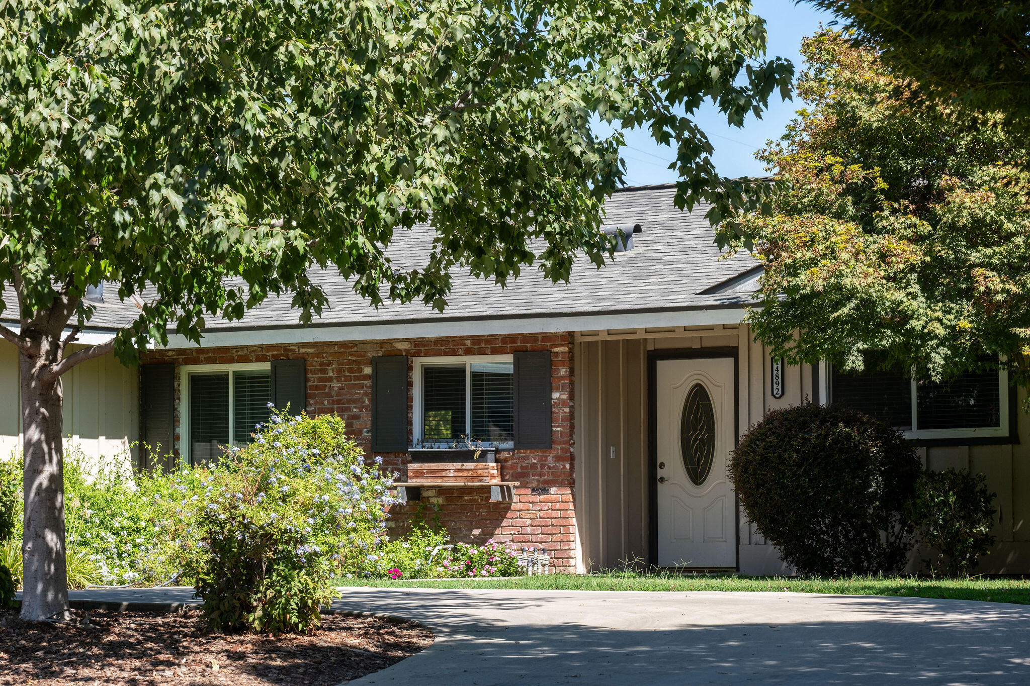 14892 Lipson Ave, Visalia, CA 93292