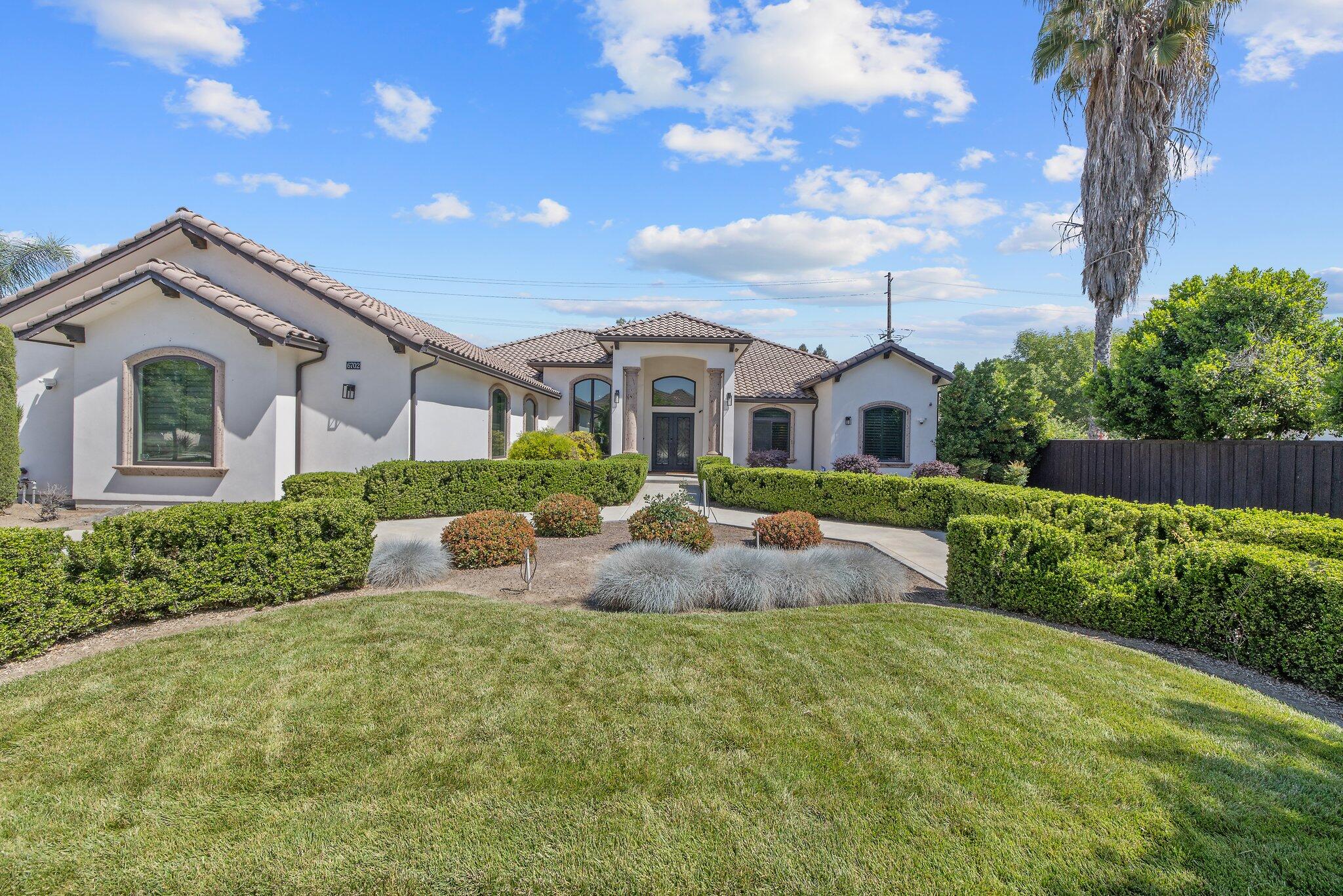 6702 W Harter Ave, Visalia, CA 93277