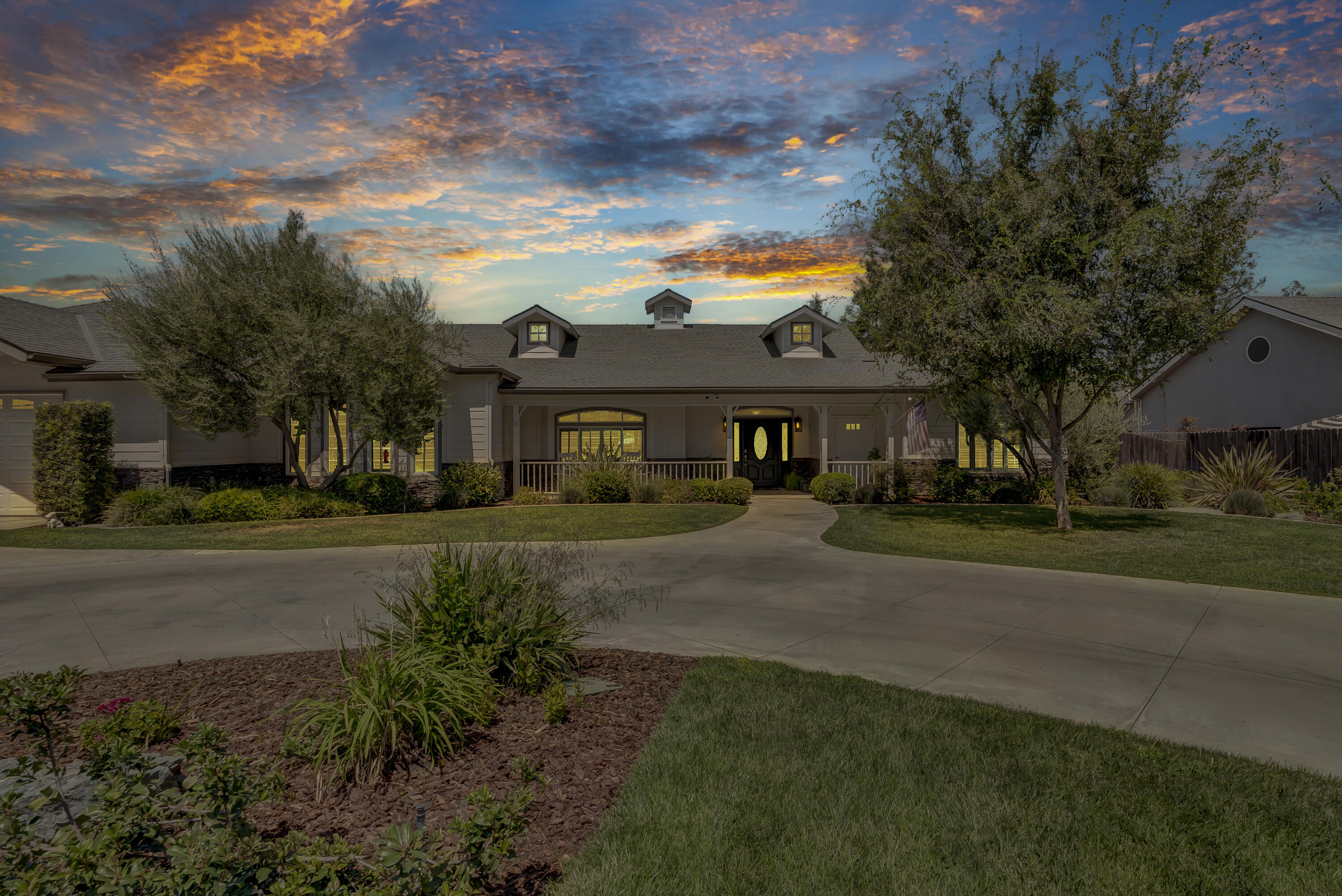 6040 W Hurley Ave, Visalia, CA 93291