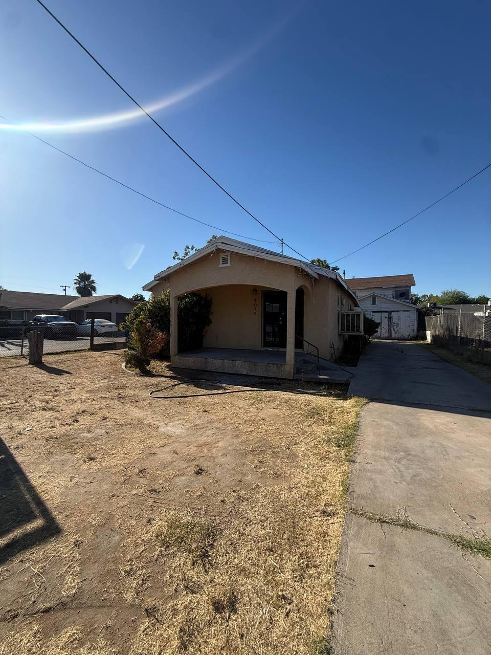 4079 E Heaton Ave, Fresno, CA 93702