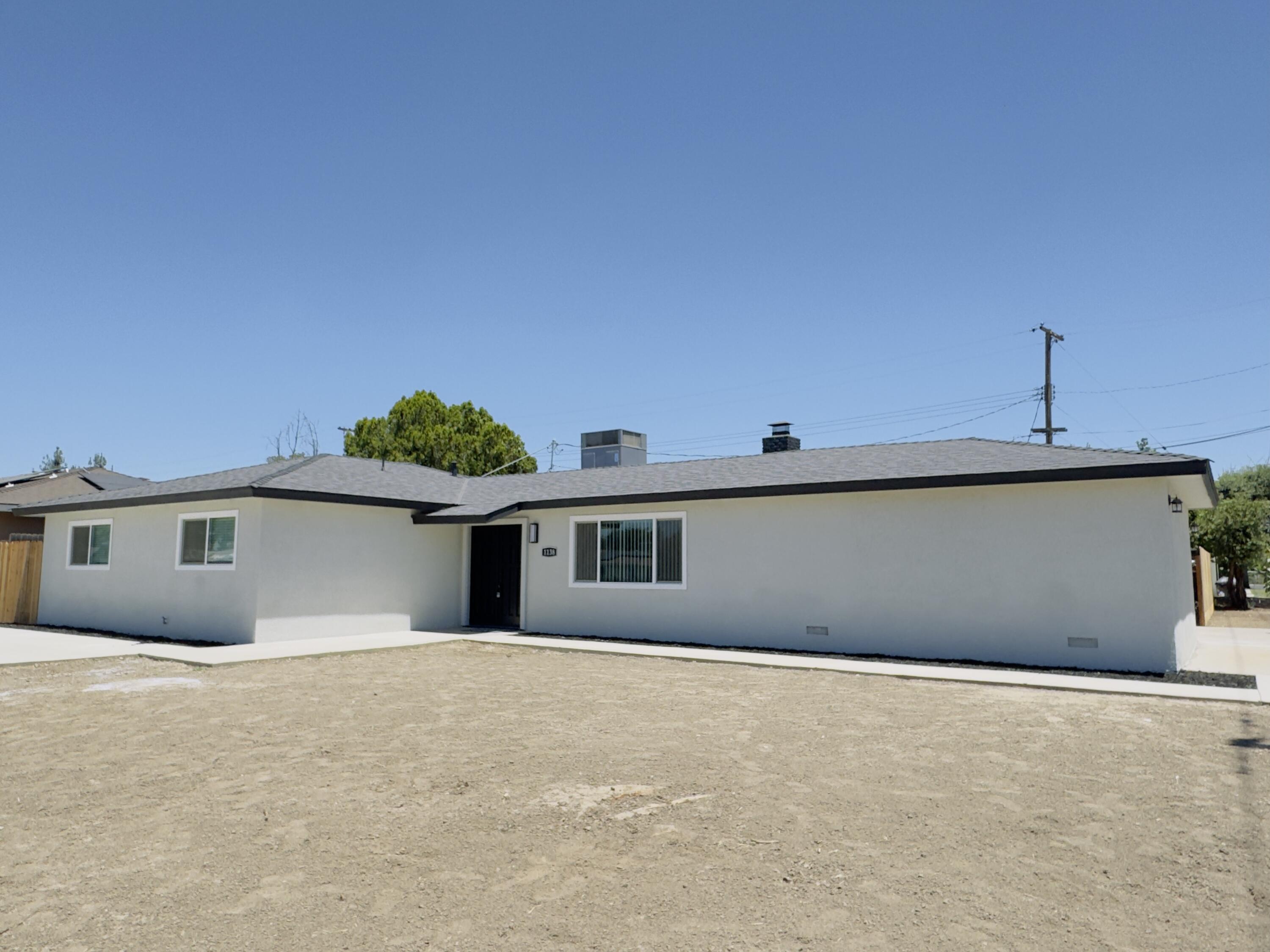 1138 S Valley St, Visalia, CA 93277