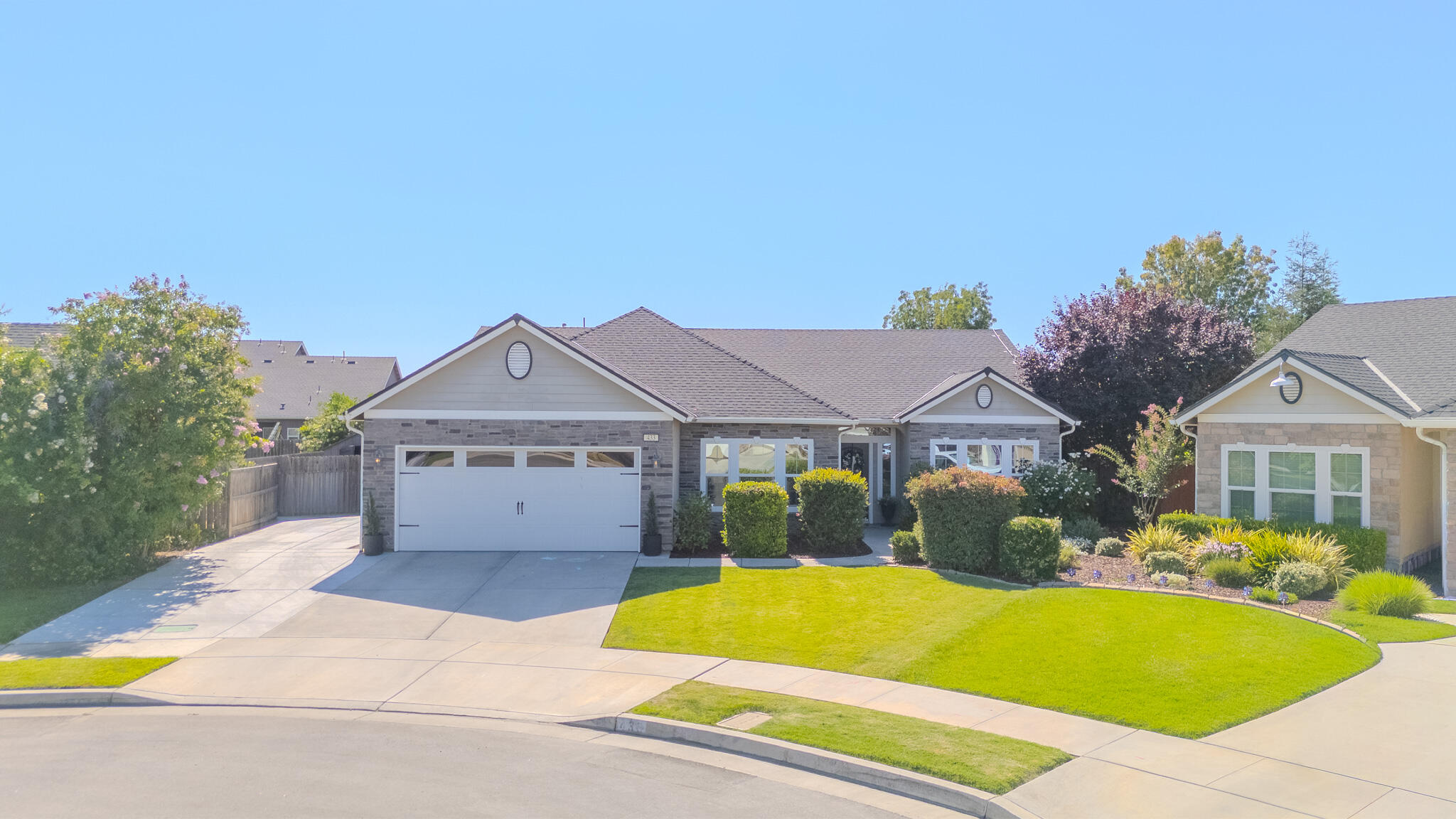 433 Villa Cove Ct, Tulare, CA 93274