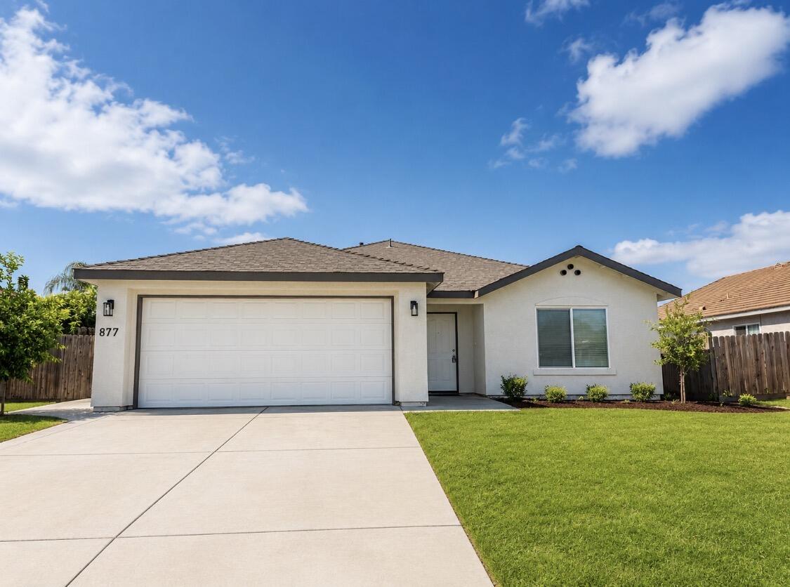 877 W Mcintire Ave, Porterville, CA 93257