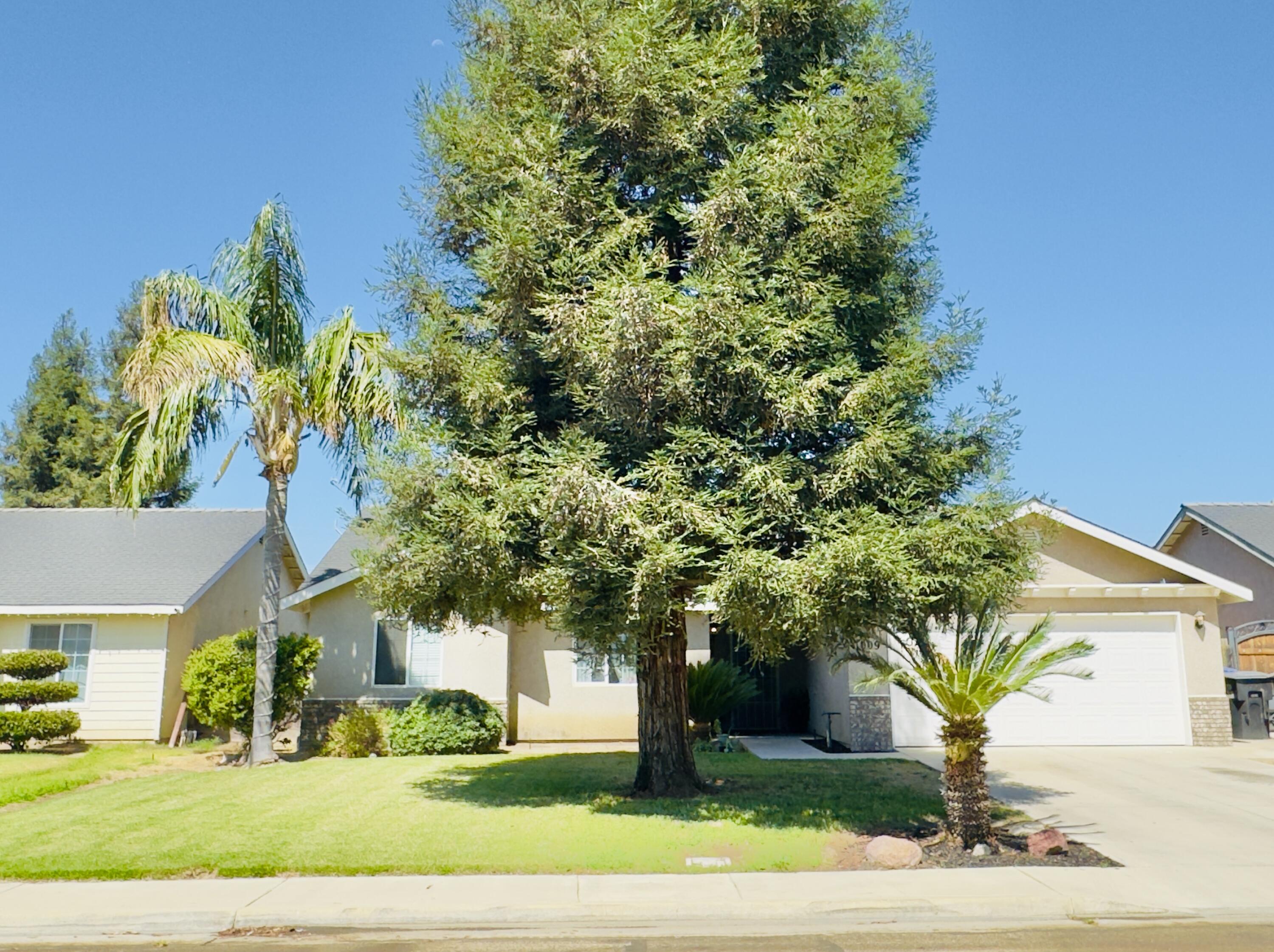 1009 S Elverta St, Visalia, CA 93292