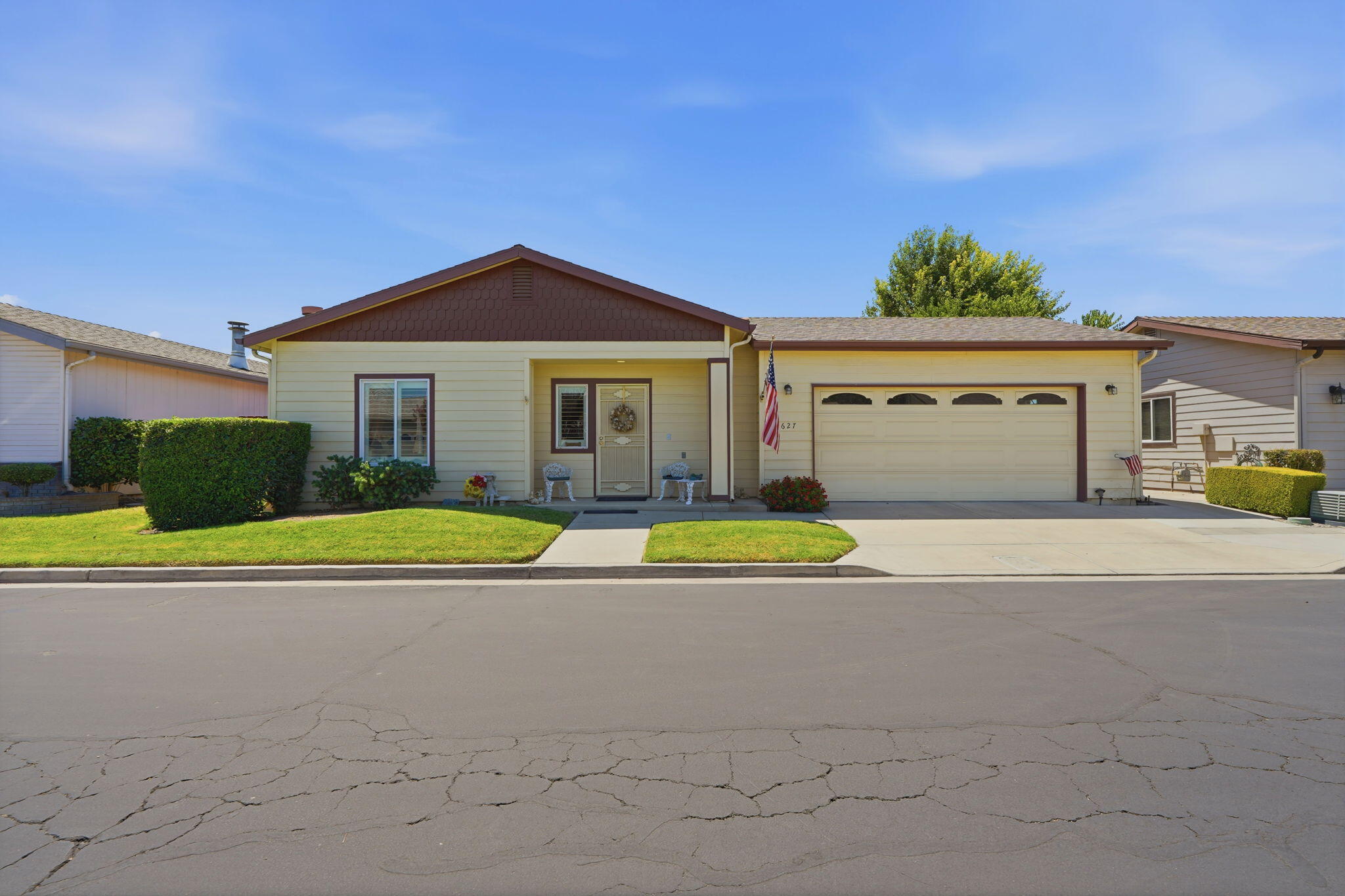 4627 S Linda Vista, Visalia, CA 93277