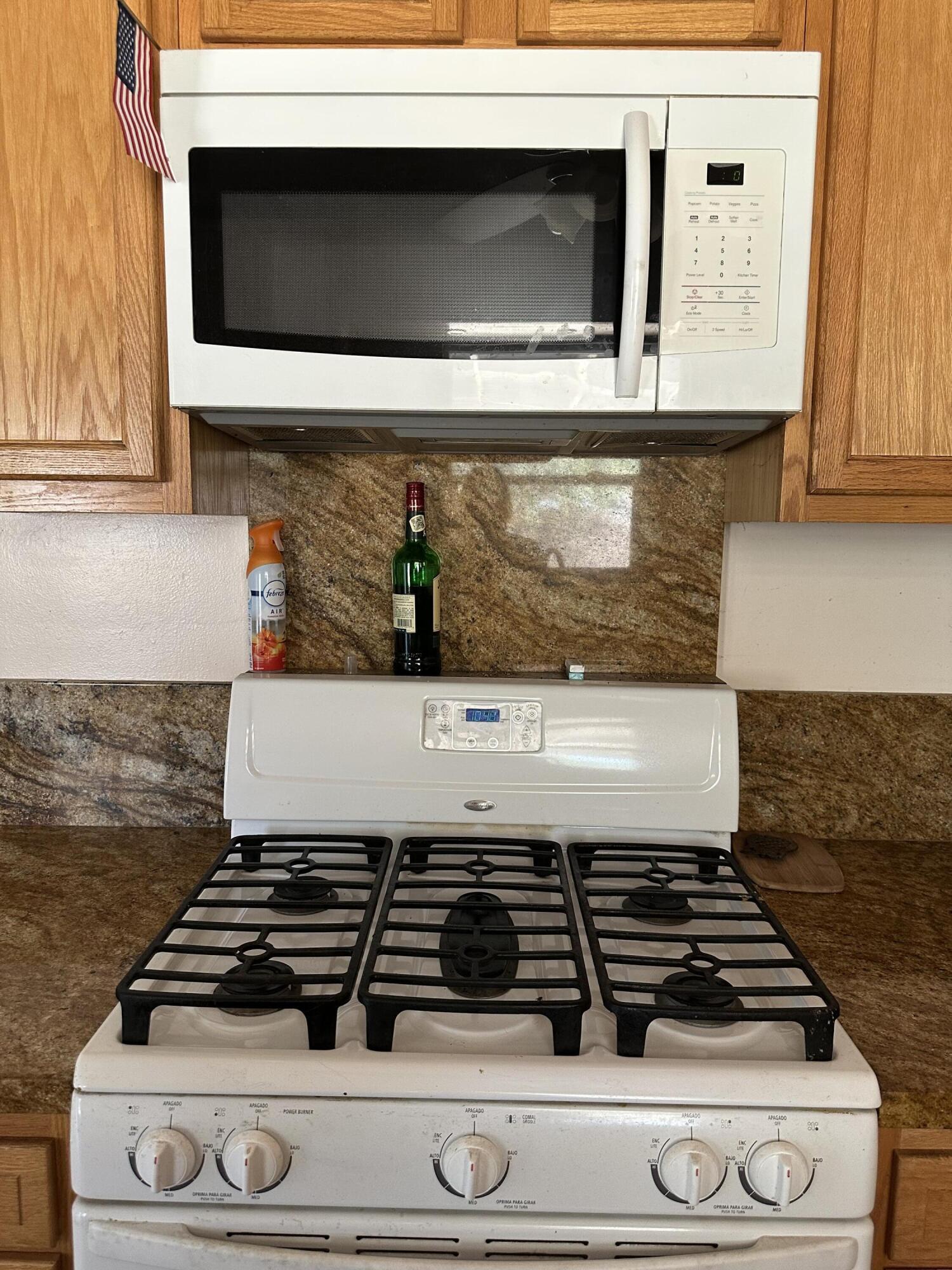 1076 E Mountain View Ave, Porterville, CA 93257