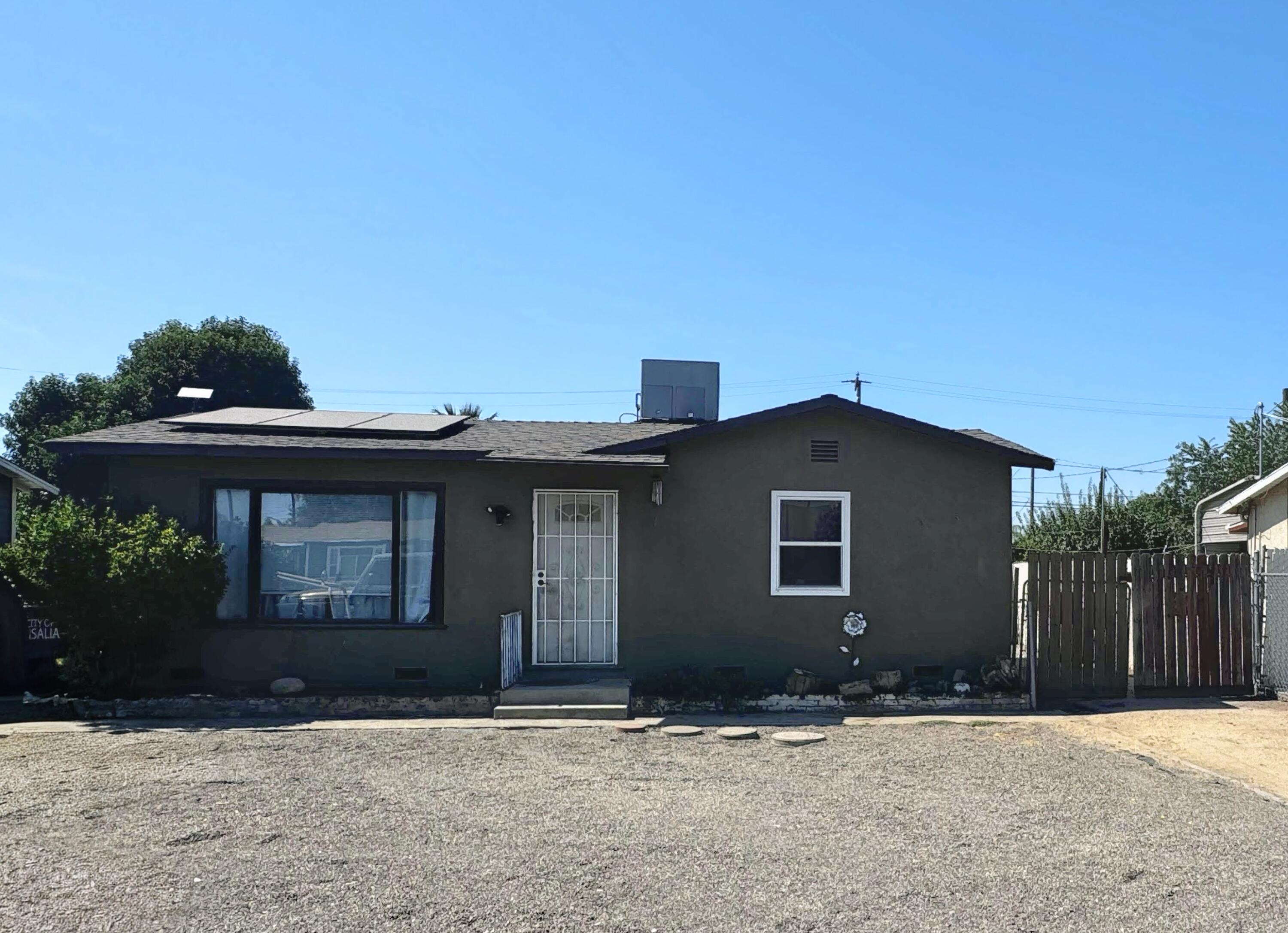 927 W Buena Vista Ave, Visalia, CA 93291