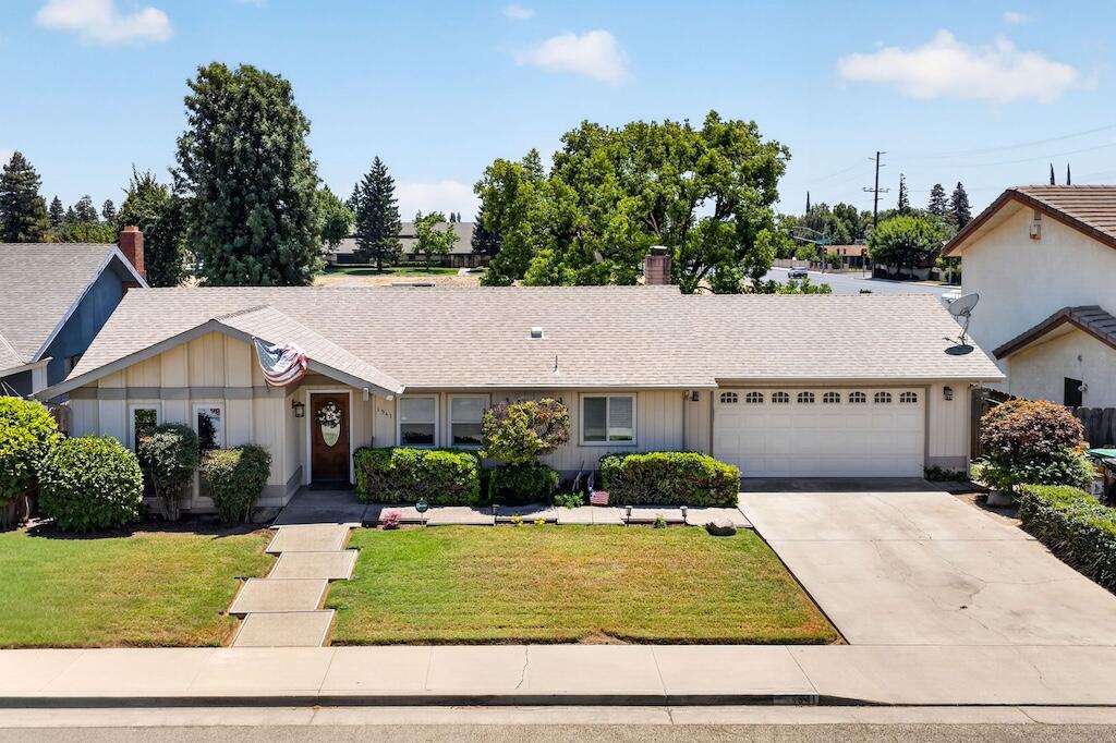 1541 Nancy Cir, Porterville, CA 93257