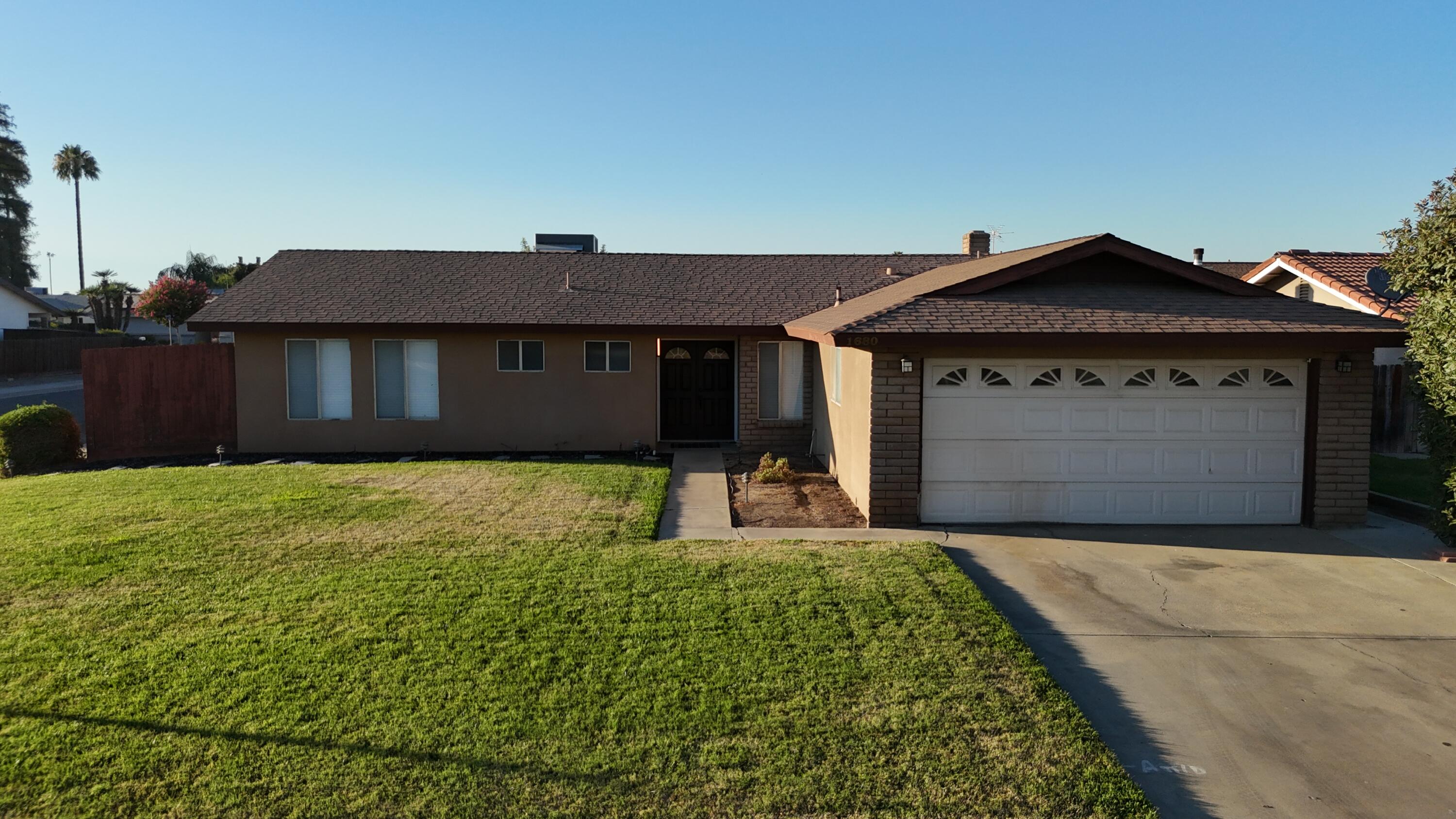 1680 Mccomb Ave, Porterville, CA 93257