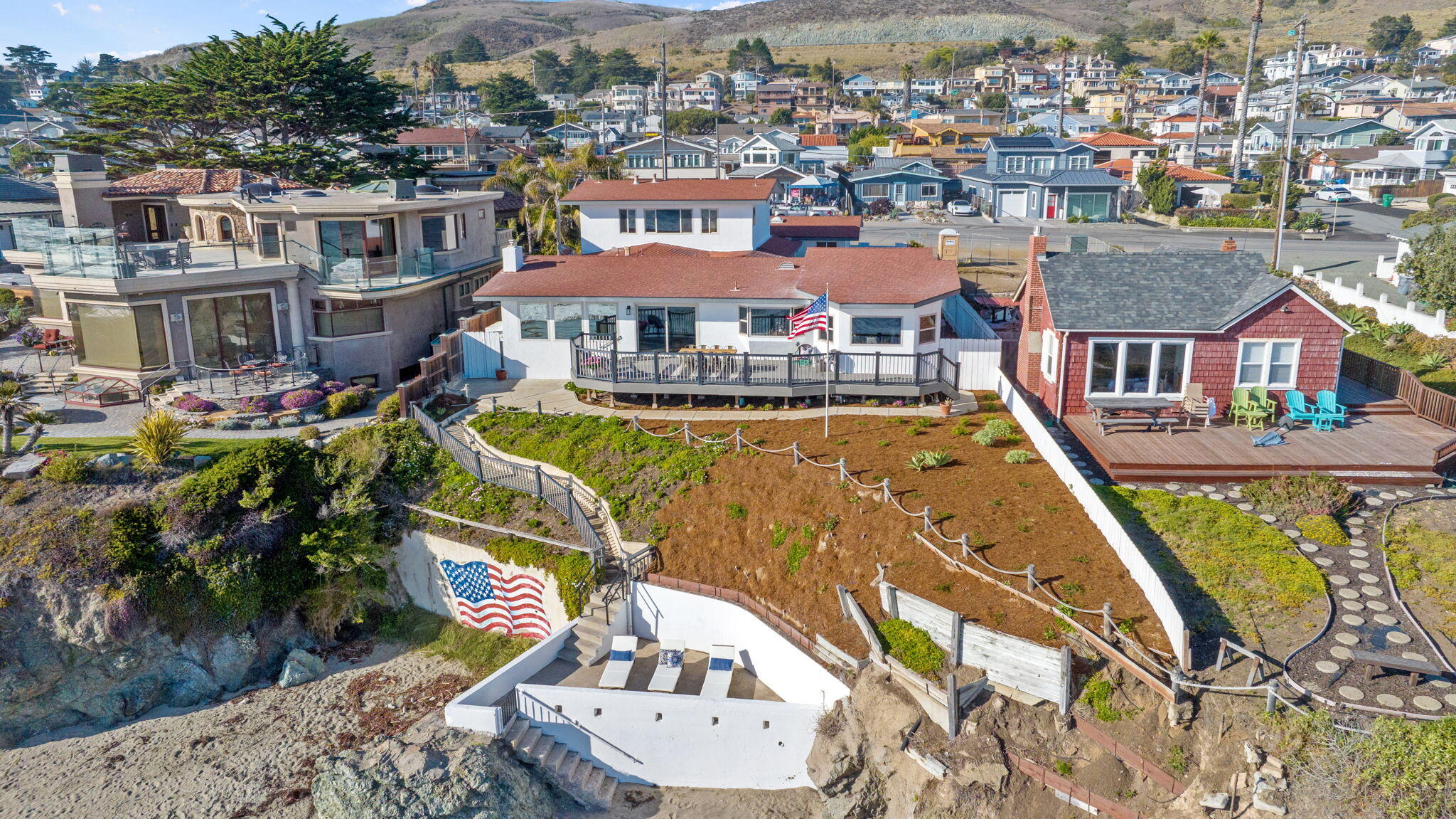 534 Pacific Ave, Cayucos, CA 93430