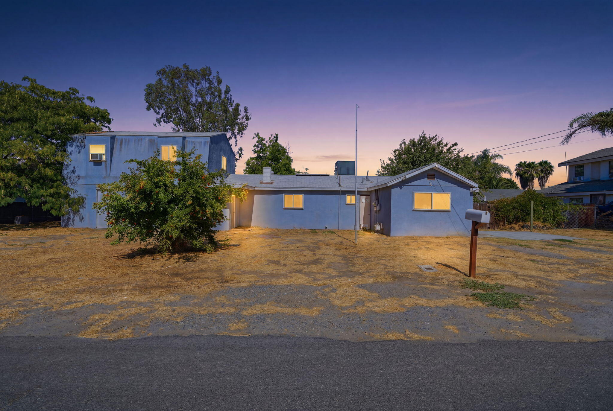 749 S 11th 1/2 Ave, Hanford, CA 93230