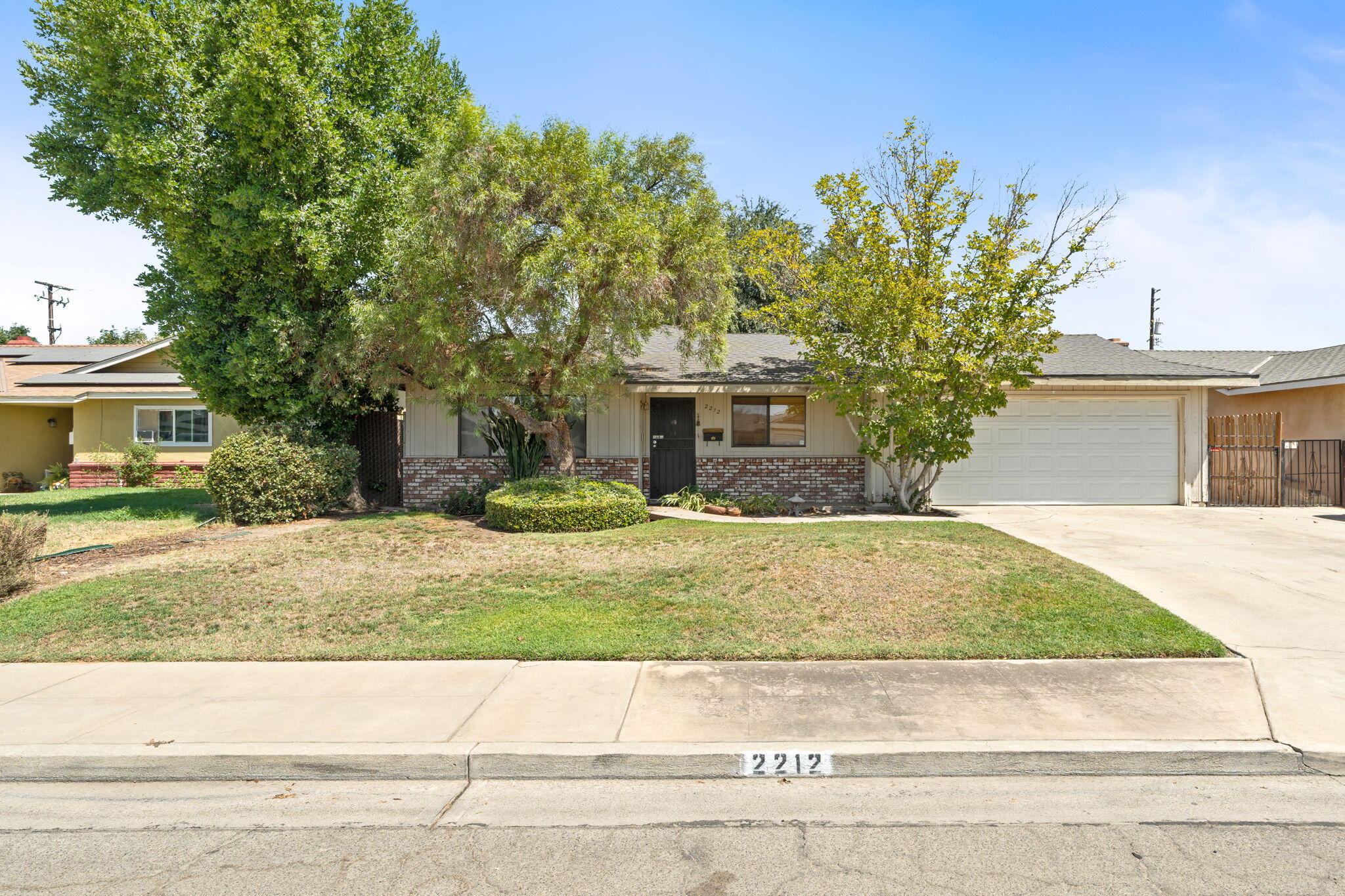 2212 Goldridge St, Selma, CA 93662