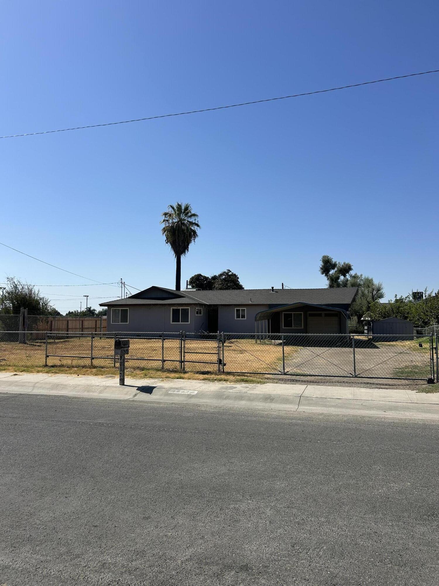 12579 Avenue 414 Ave, Orosi, CA 93647