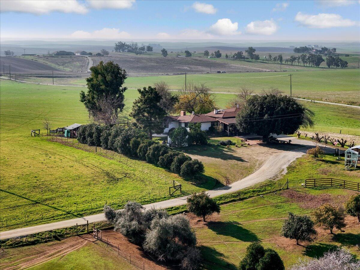 28002 Ave 56, Porterville, CA 93257