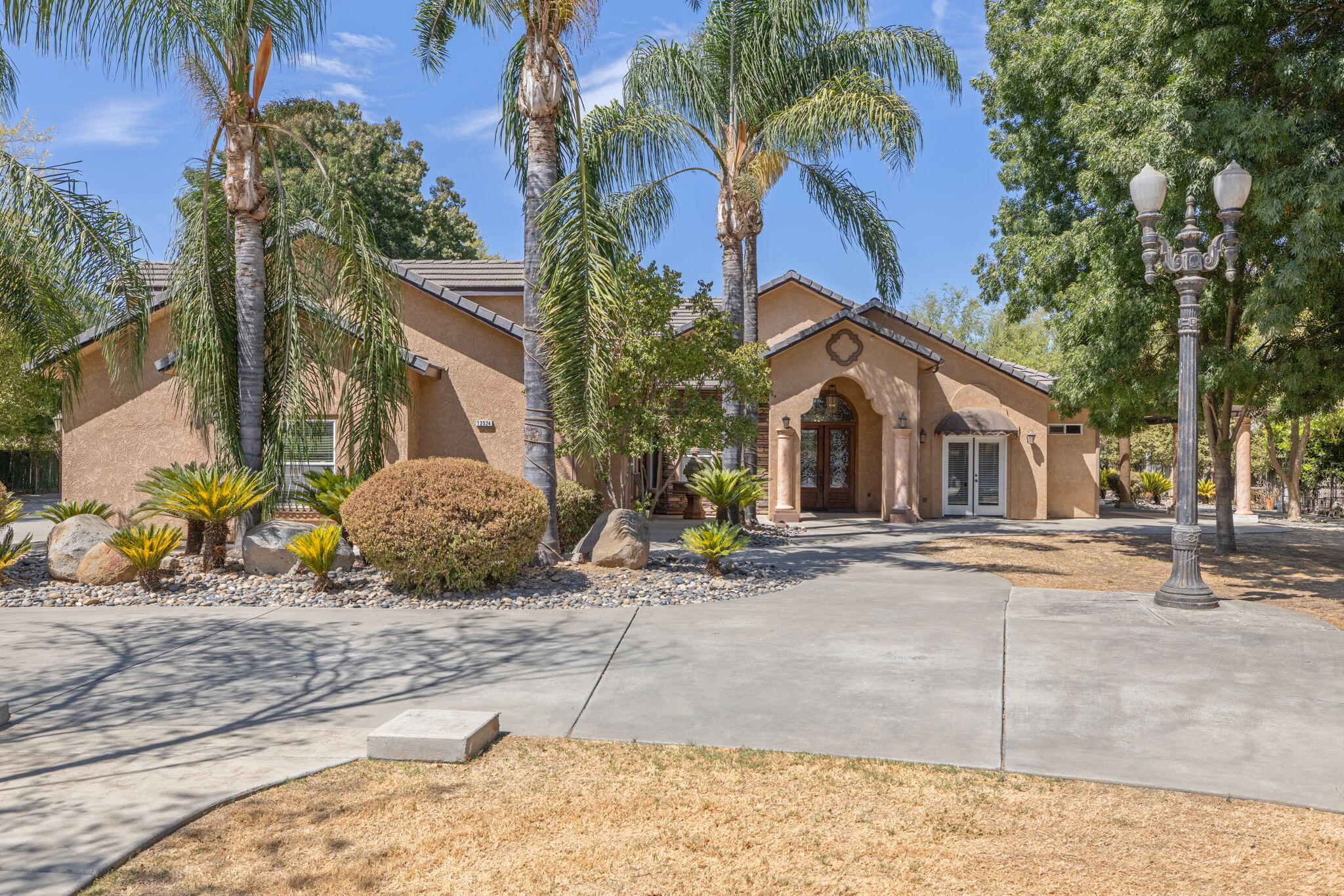 12524 Ave 320, Visalia, CA 93291