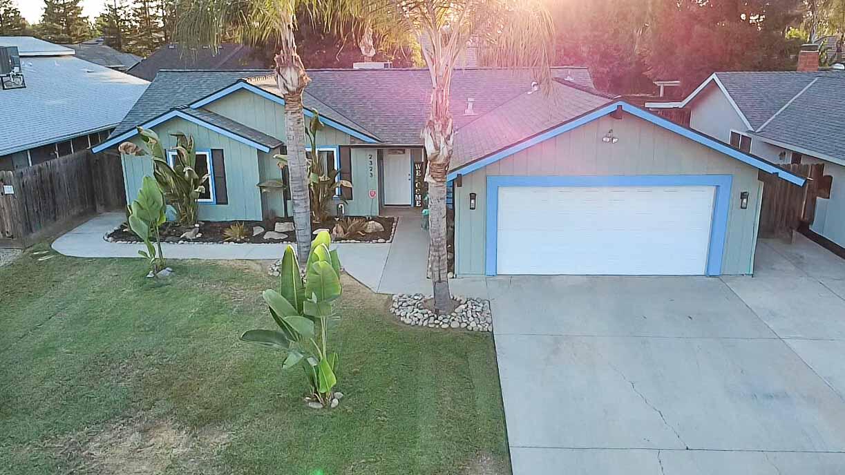 2323 S Peppertree, Visalia, CA 93277