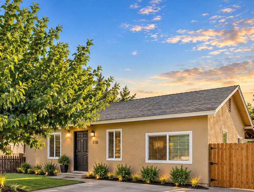 116 S West St, Tulare, CA 93274