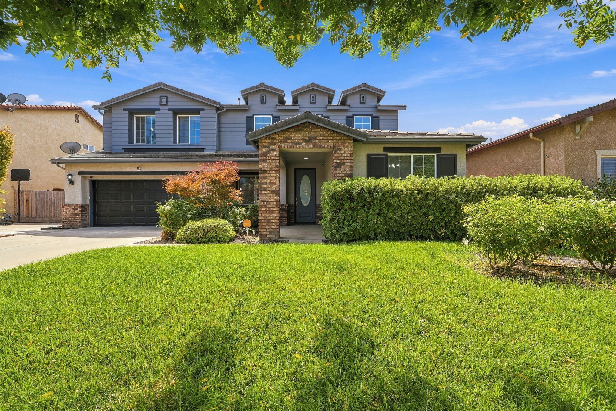 4217 W Elowin Ct, Visalia, CA 93291