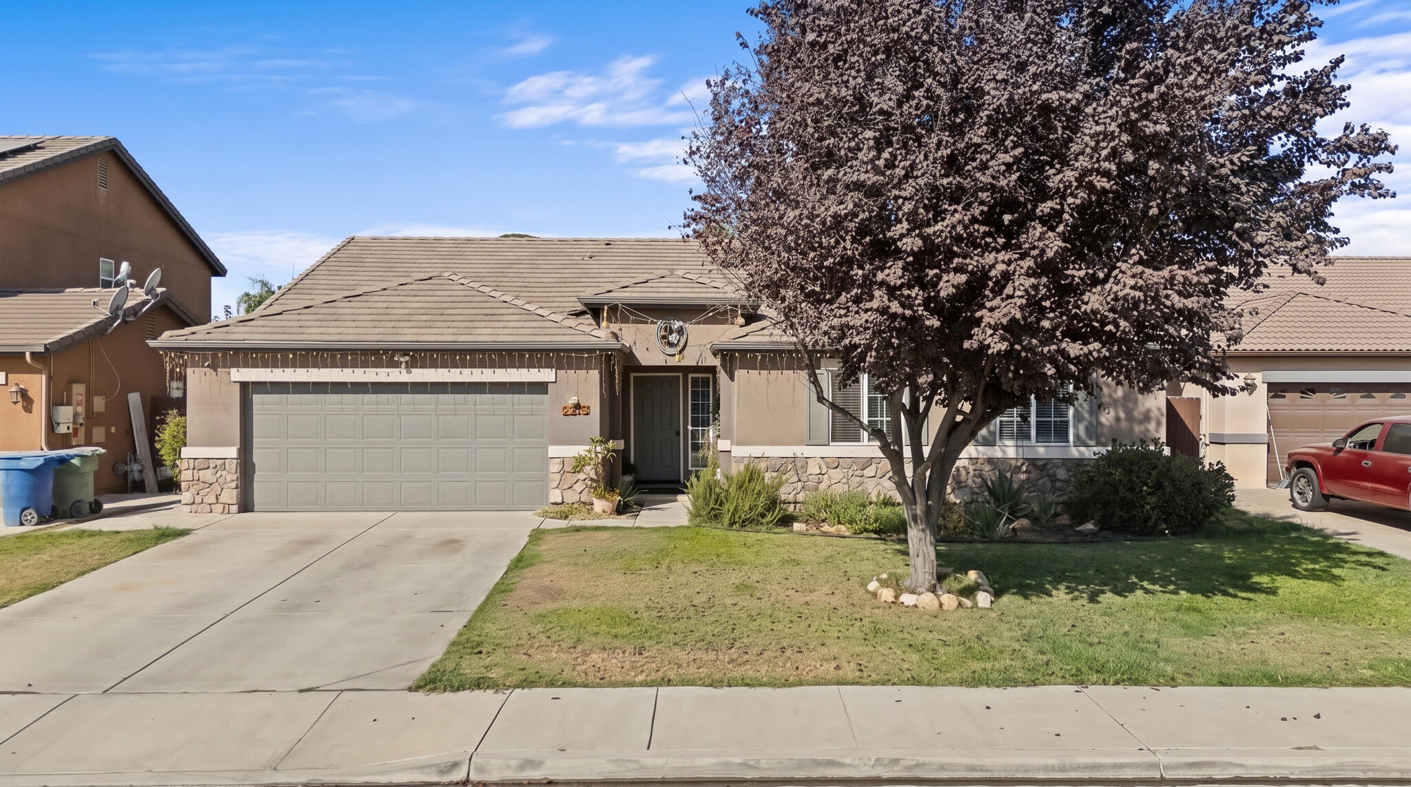 2215 Fiori St, Delano, CA 93215