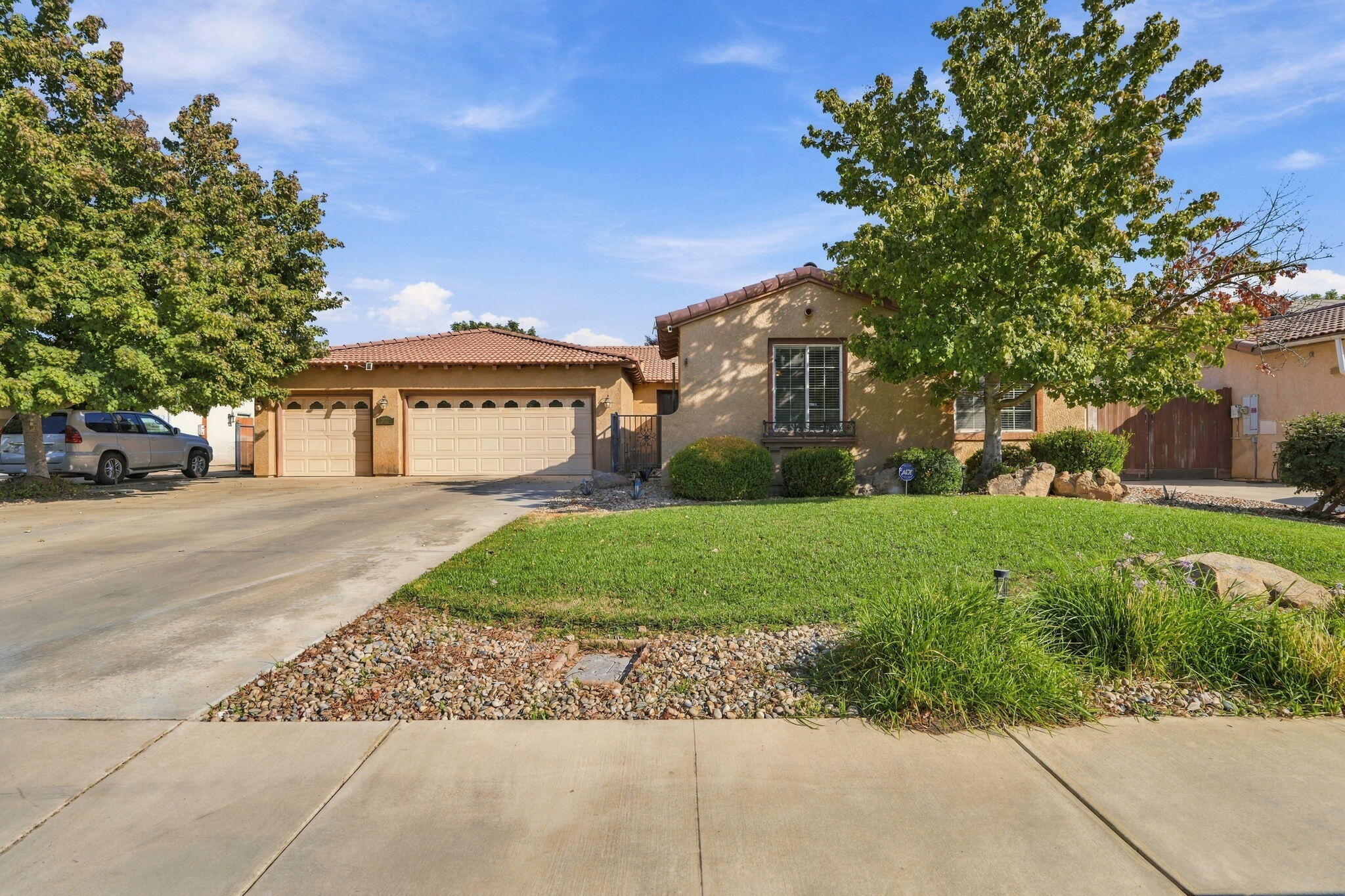 3732 E Cambridge Ave, Visalia, CA 93292