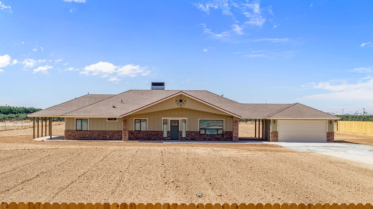 2151 S Prospect St, Porterville, CA 93257